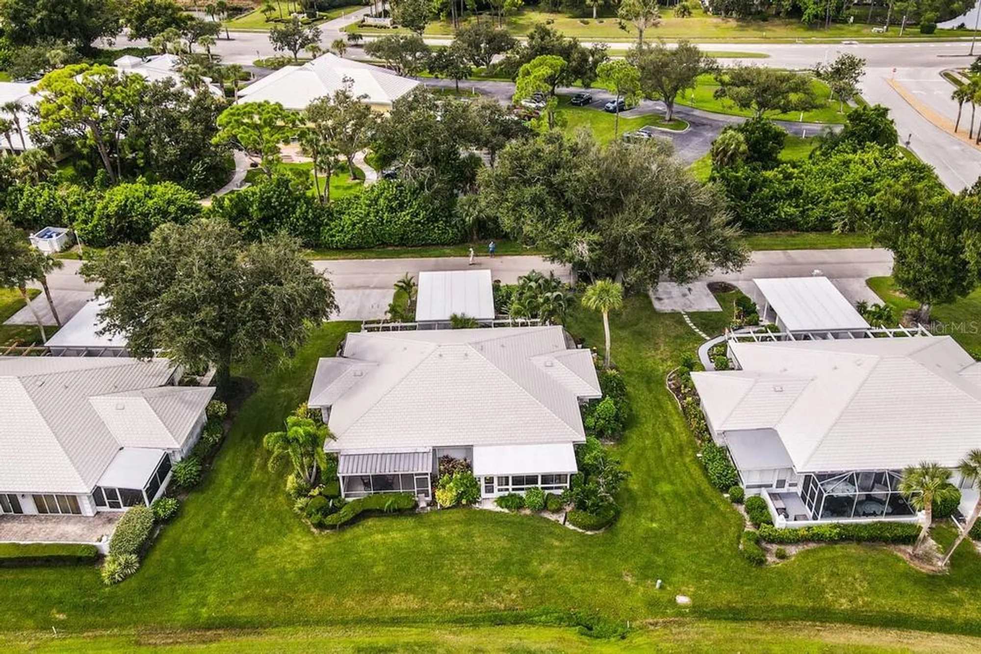 Property Slideshow image 36 of 63 | 208 cerromar way 26, Venice, FL, 34293