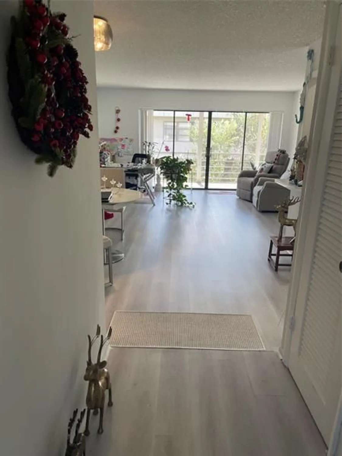 Property Slideshow image 9 of 25 | 140 capri c # 140, Delray Beach, FL, 33484