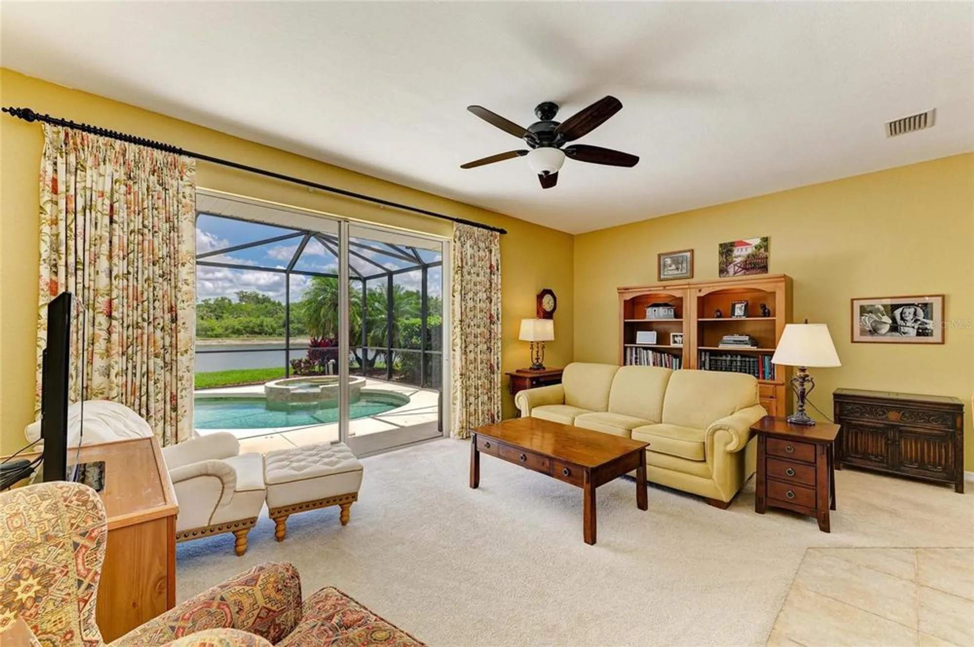 Property Slideshow image 38 of 89 | 235 river enclave ct, Bradenton, FL, 34212