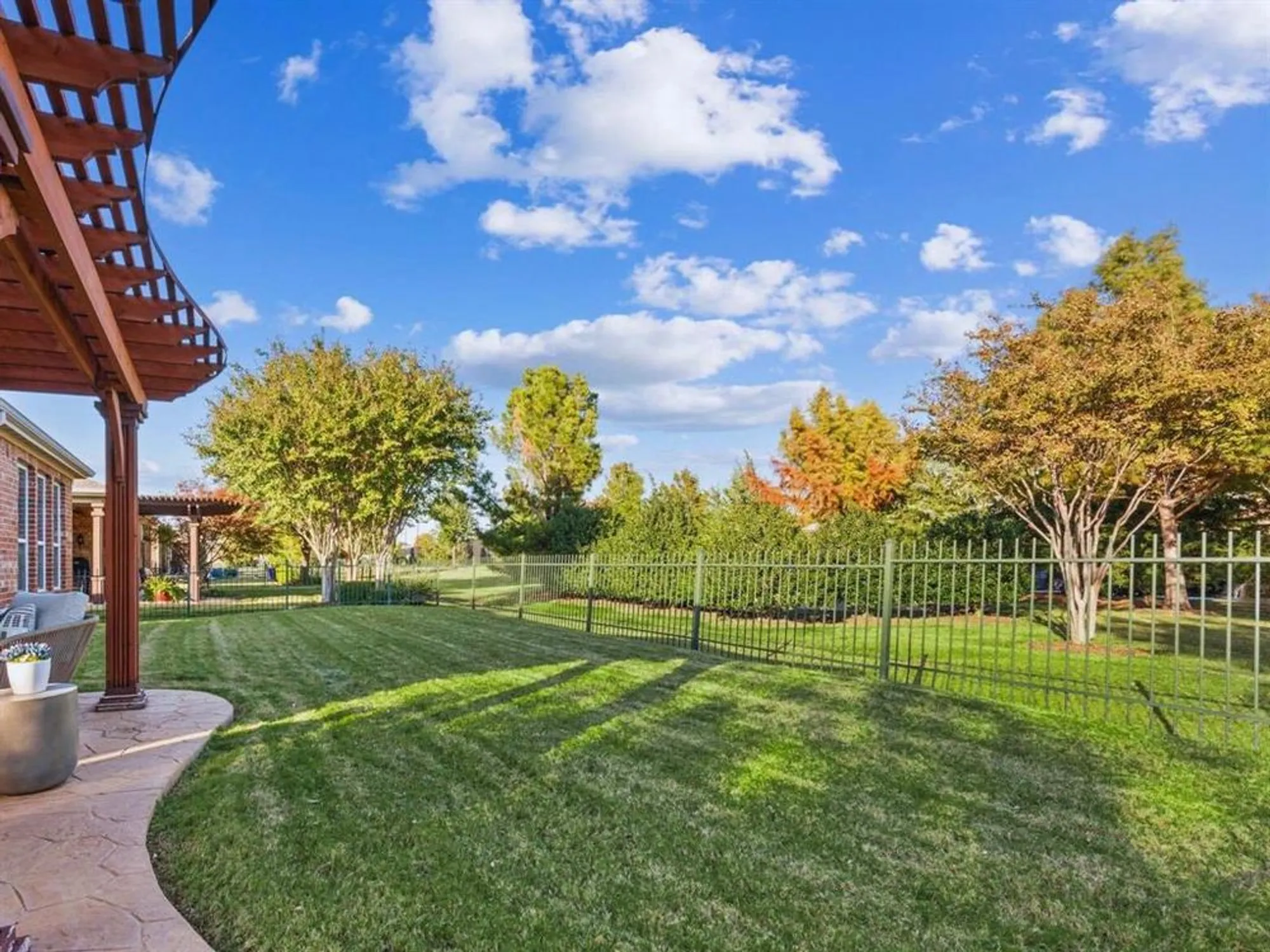 Property Slideshow image 24 of 39 | 7356 pasatiempo dr, Frisco, TX, 75036