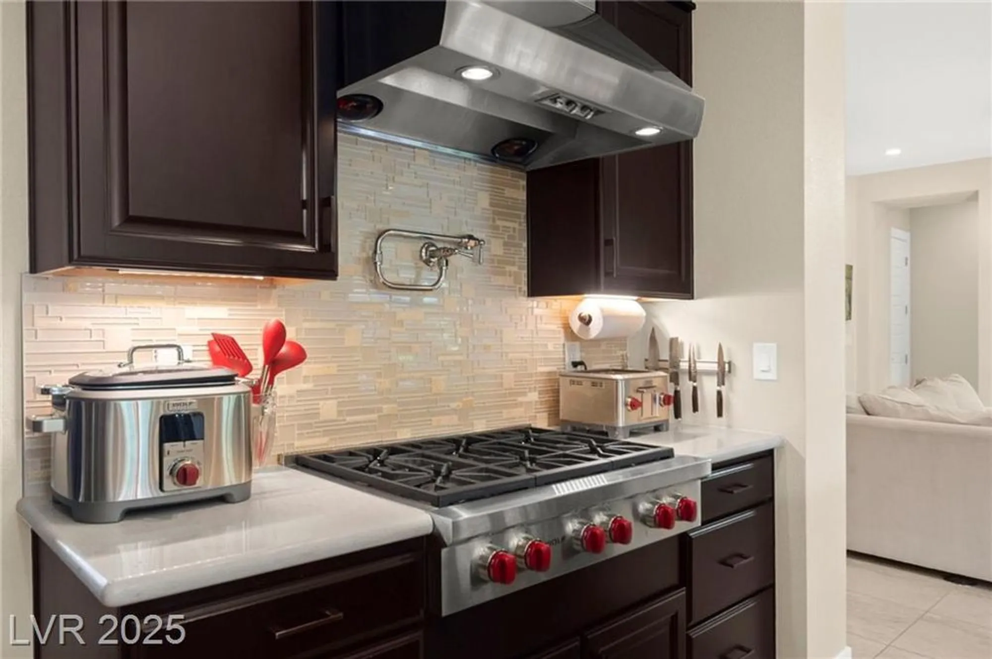 Property Slideshow image 20 of 55 | 6810 silver crescent st, Las Vegas, NV, 89148