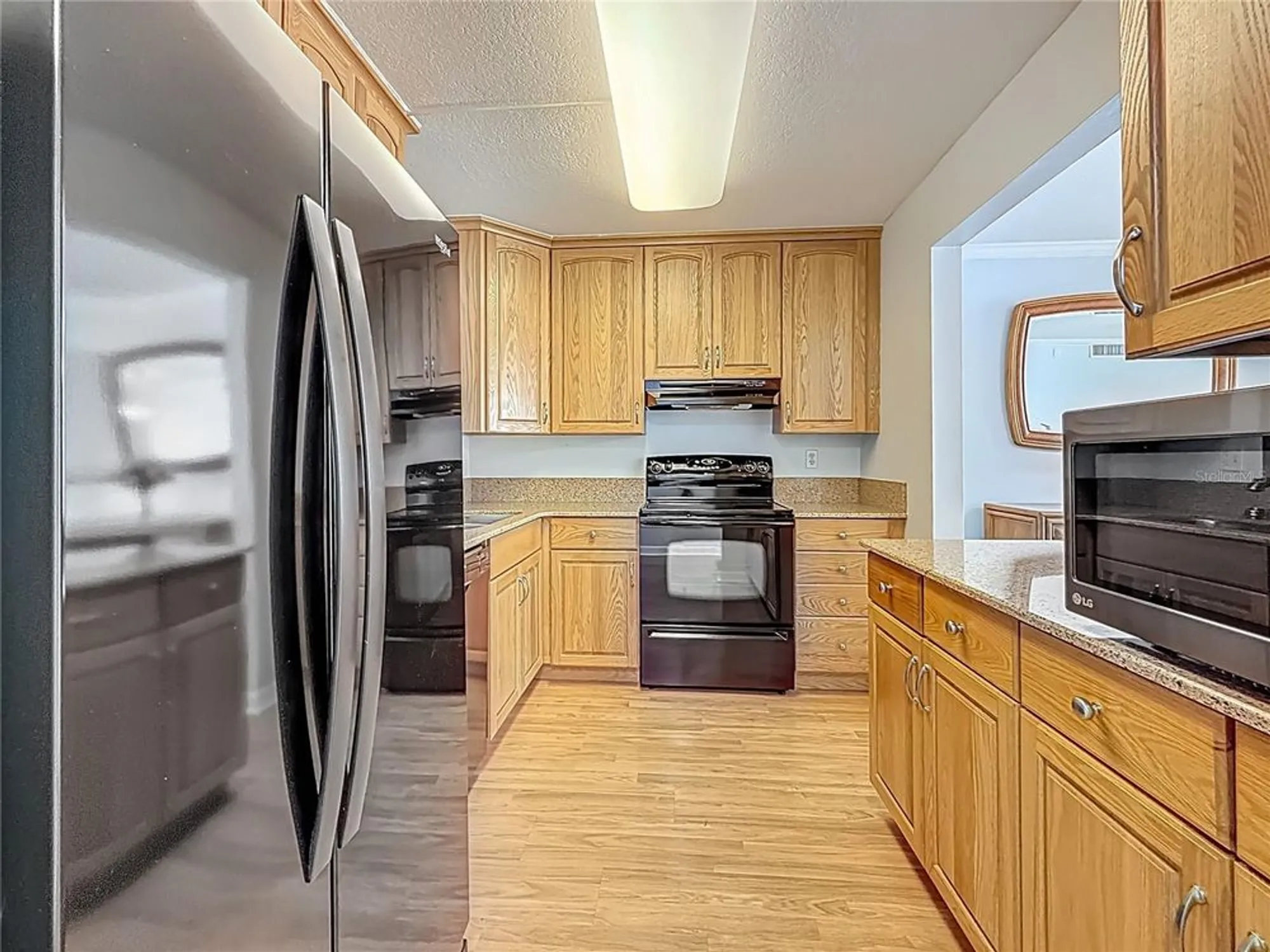 Property Slideshow image 15 of 57 | 7665 sun island dr 206, South Pasadena, FL, 33707