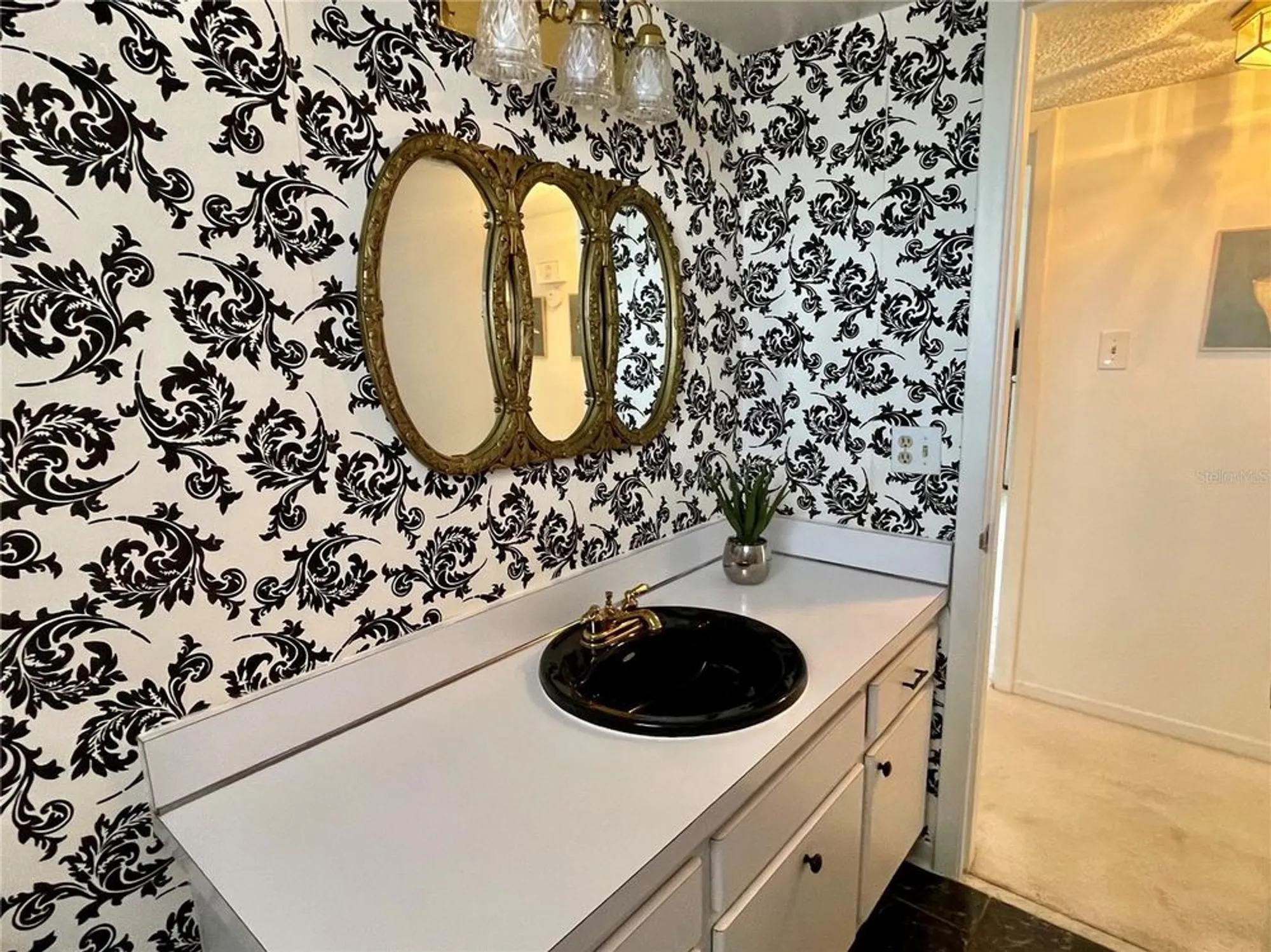 Property Slideshow image 25 of 45 | 700 mirror ter 603, Winter Haven, FL, 33881