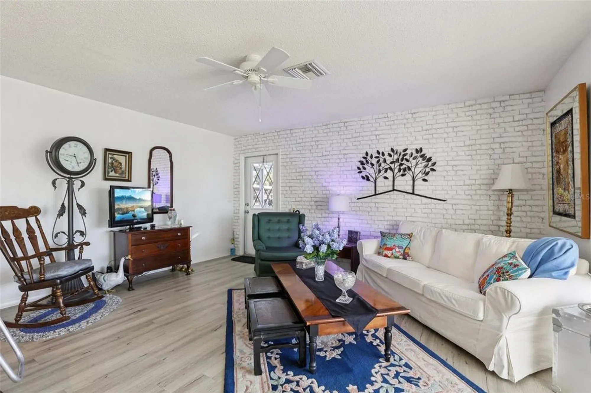 Property Slideshow image 6 of 55 | 2339 glenmore cir, Sun City Center, FL, 33573