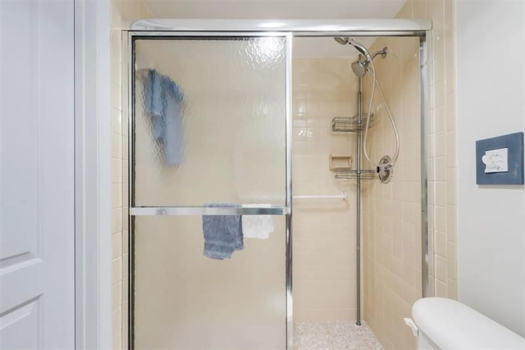 Property Slideshow image 27 of 42 | 414 se 10th st 302, Dania Beach, FL, 33004