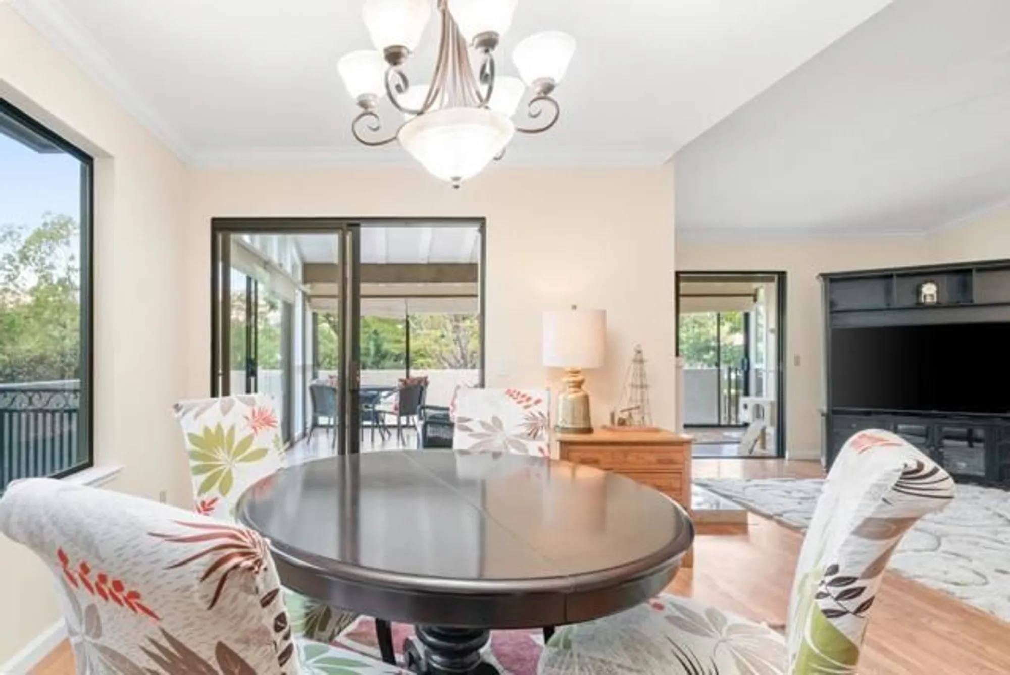 Property Slideshow image 14 of 37 | 8449 traminer ct, San Jose, CA, 95135