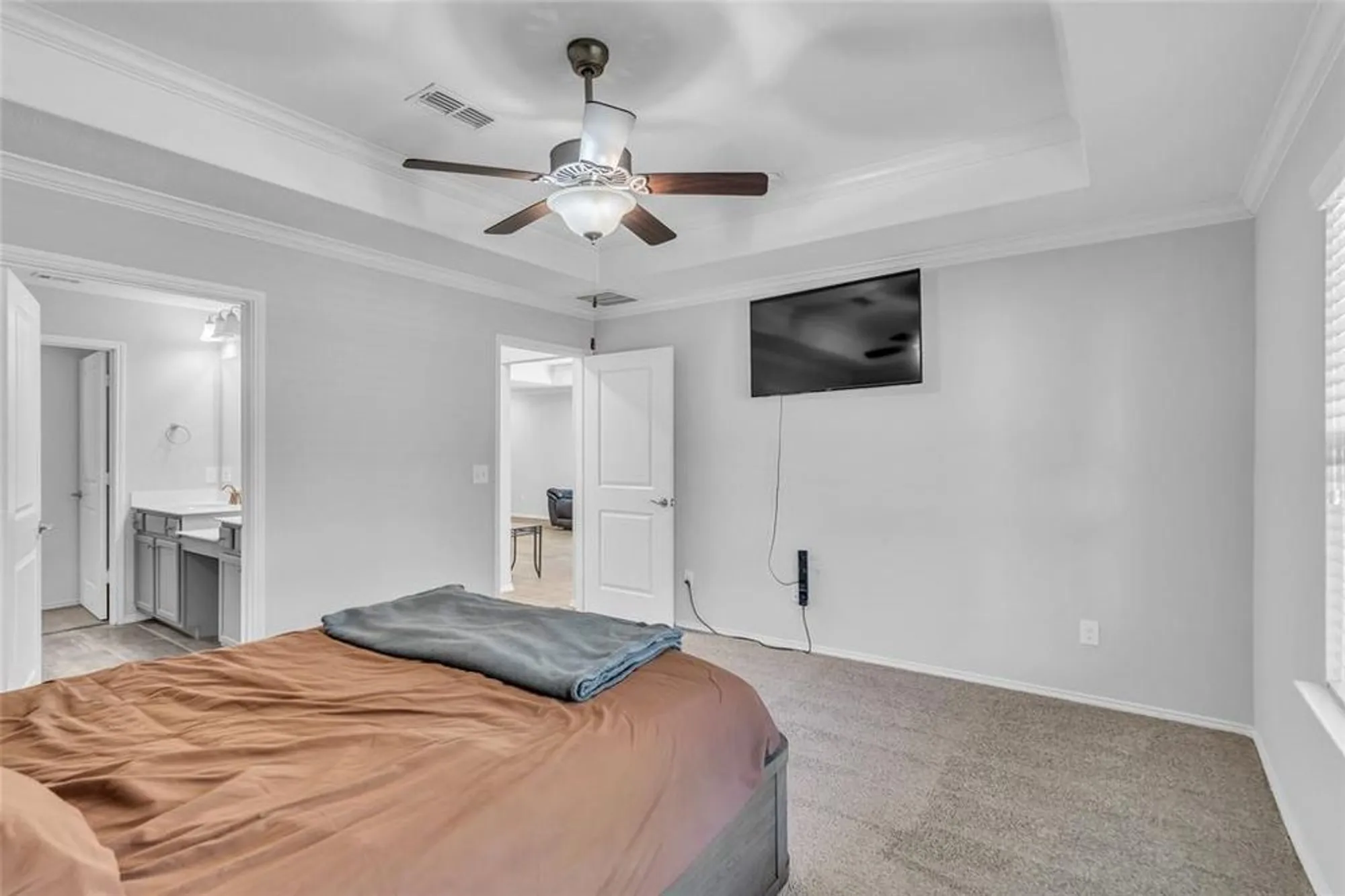 Property Slideshow image 22 of 31 | 8845 twin pines ln, Frisco, TX, 75036