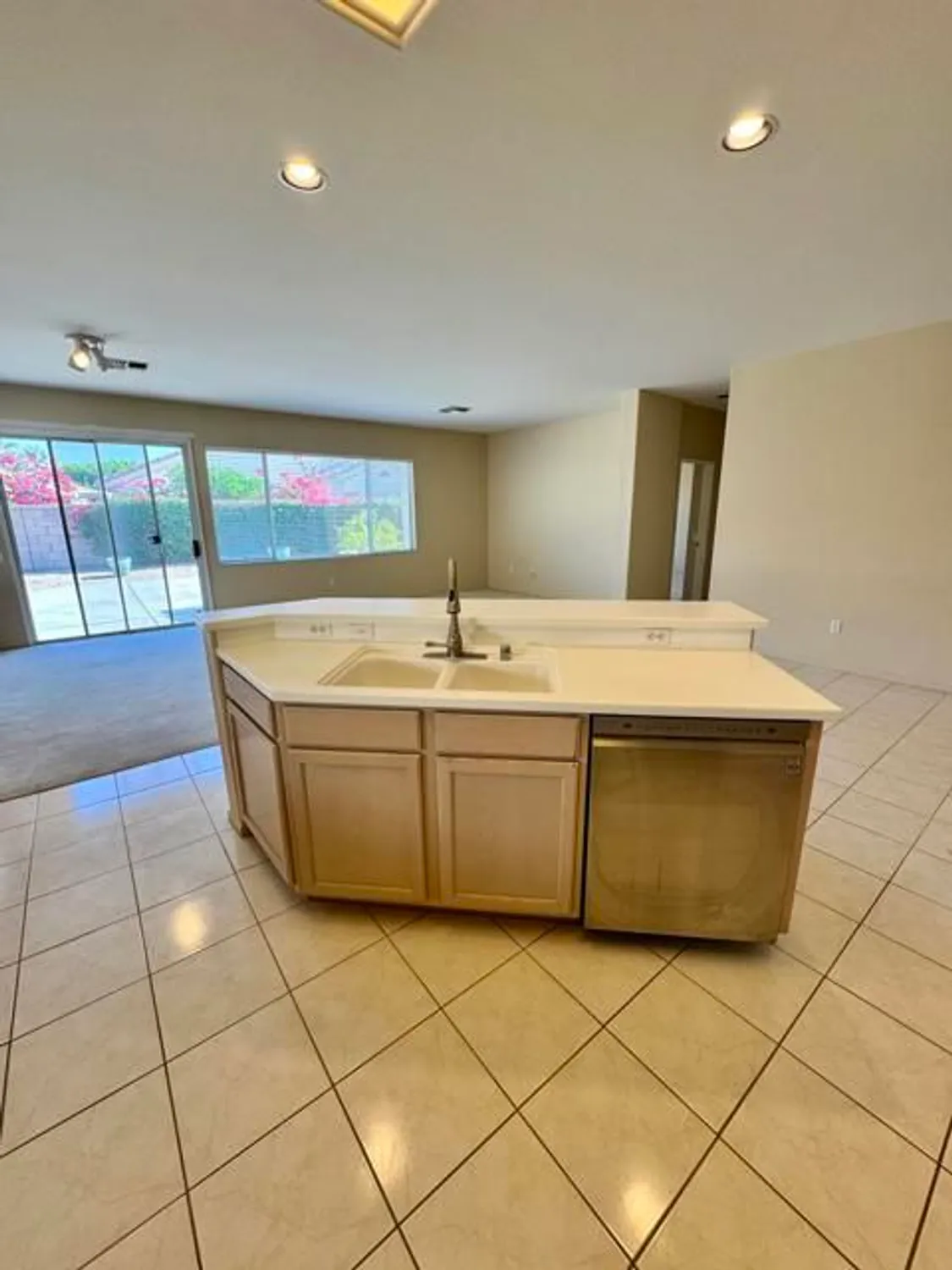 Property Slideshow image 6 of 27 | 78976 apricot ln, Palm Desert, CA, 92211