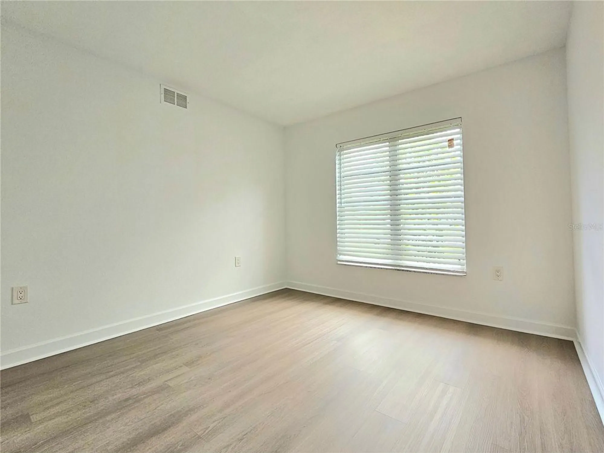 Property Slideshow image 15 of 23 | 21267 gertrude ave 114, Port Charlotte, FL, 33952