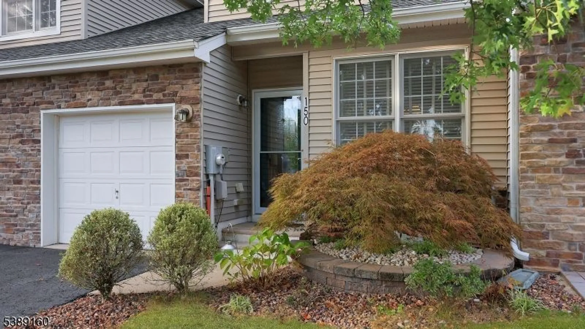 Property Slideshow image 6 of 35 | 150 saratoga ct, Somerset, NJ, 08873