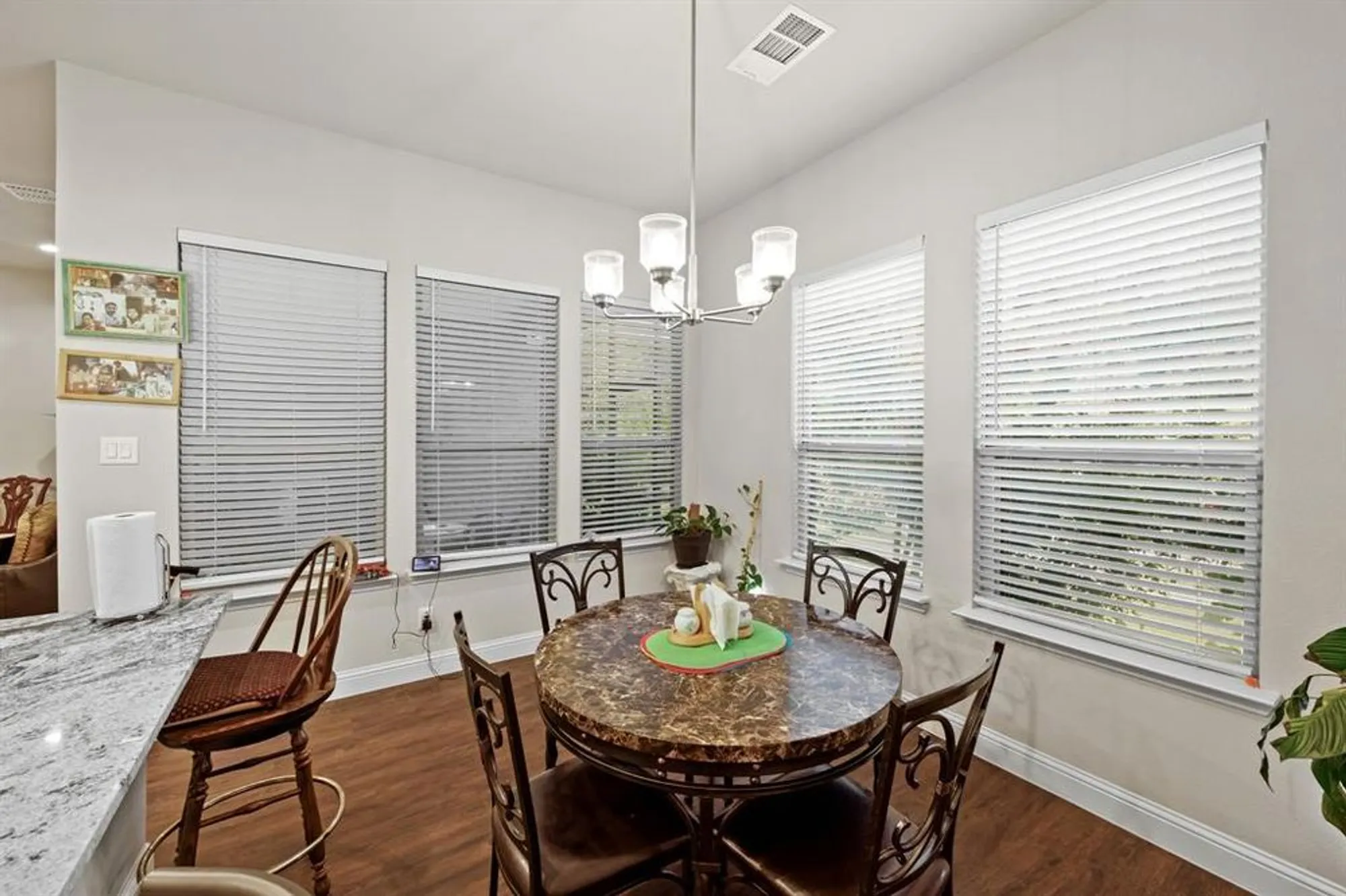 Property Slideshow image 5 of 16 | 829 hearthside way, Mckinney, TX, 75071