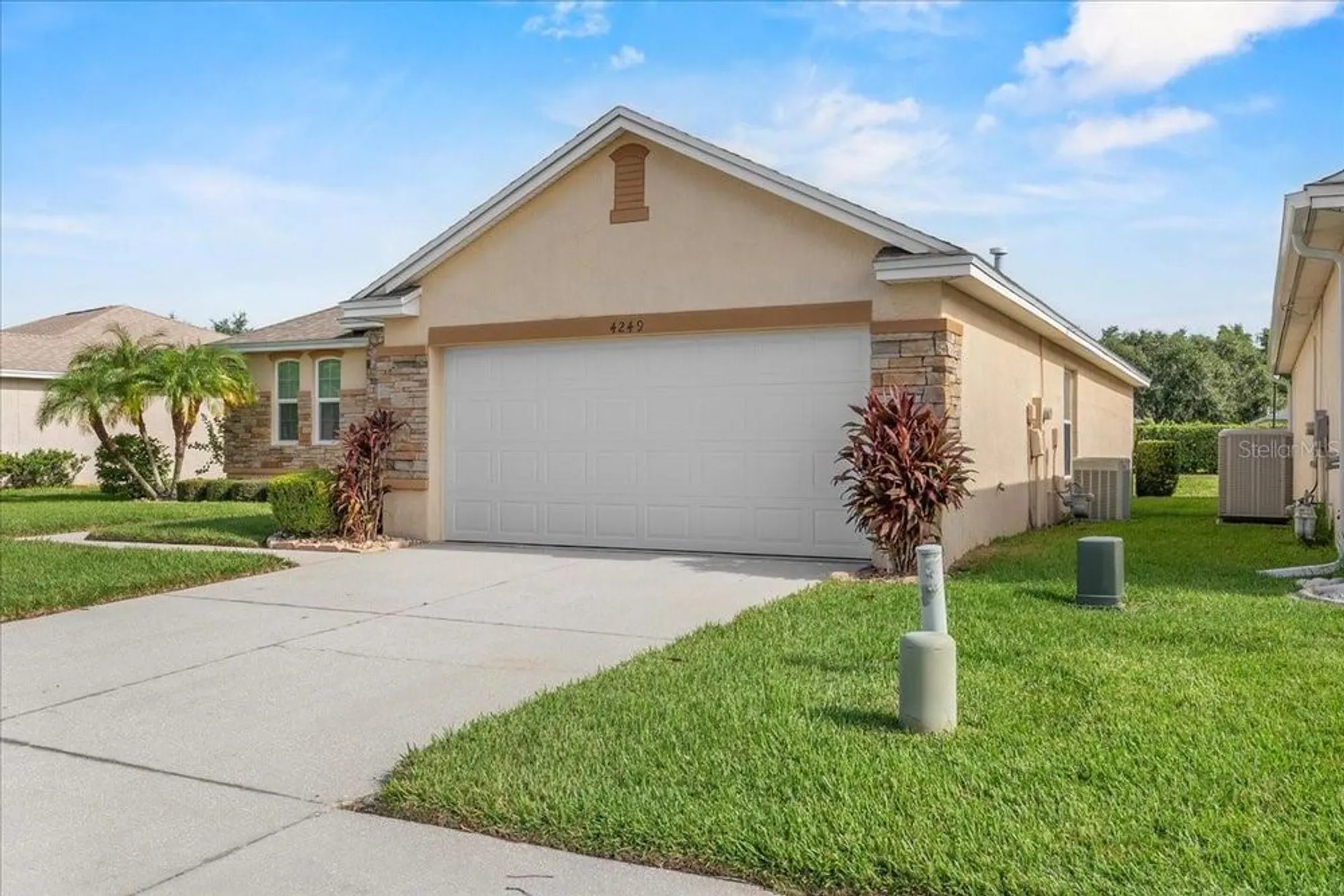Property Slideshow image 35 of 51 | 4249 windchime ln, Lakeland, FL, 33811