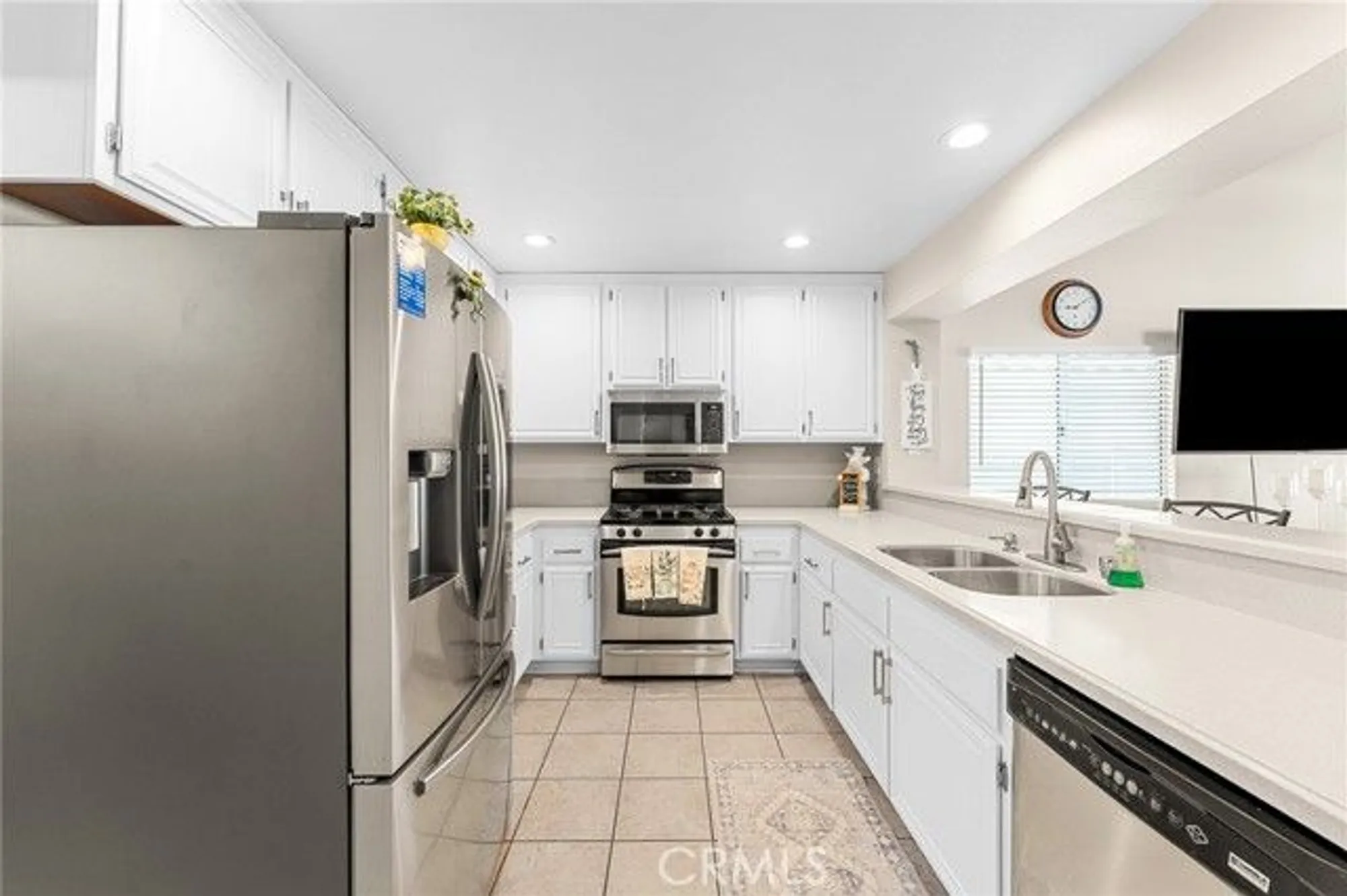 Property Slideshow image 17 of 44 | 1173 fairway oaks ave, Banning, CA, 92220