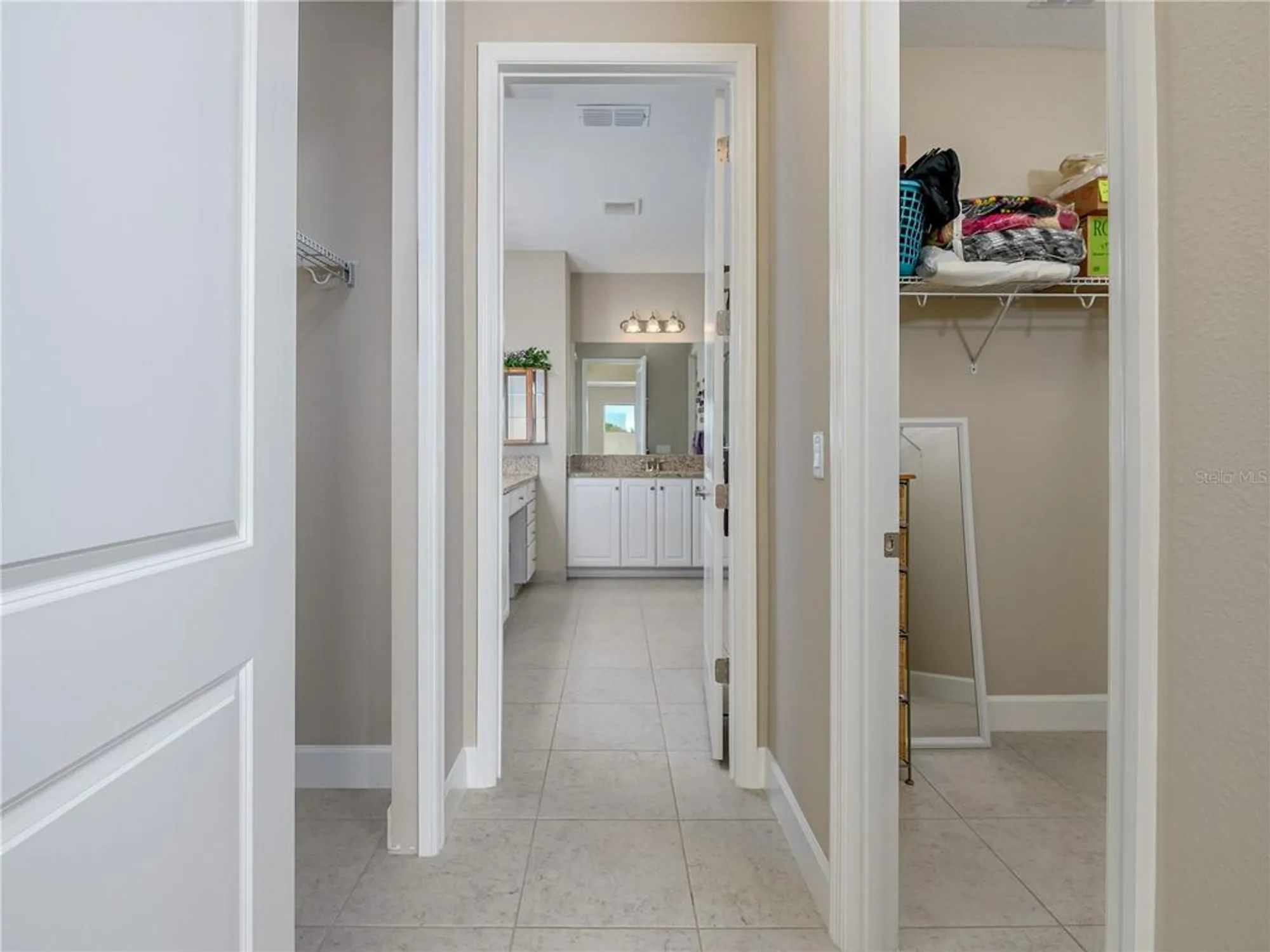 Property Slideshow image 26 of 54 | 5122 sierra falls ct, Wimauma, FL, 33598