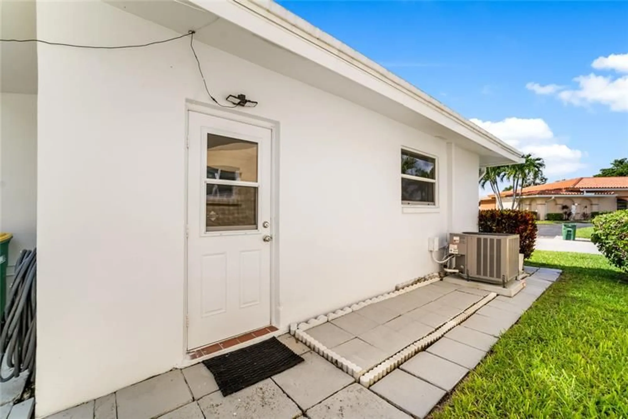 Property Slideshow image 28 of 34 | 4524 nw 43rd ave, Tamarac, FL, 33319