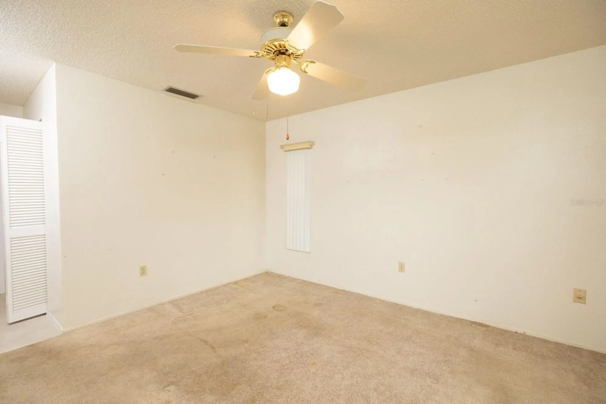 Property Slideshow image 25 of 58 | 4018 oakhurst dr 3181, Sarasota, FL, 34233