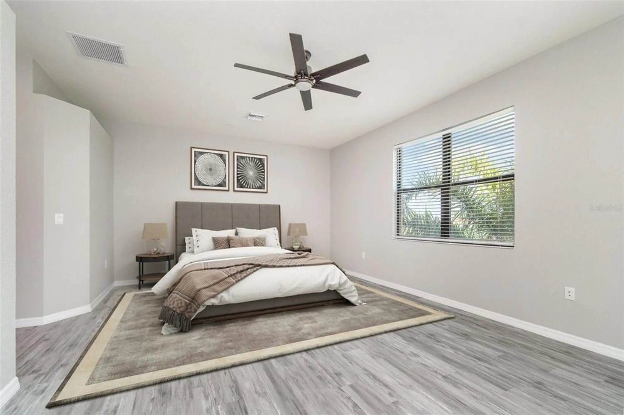 Property Slideshow image 16 of 33 | 10800 tarflower dr 202, Venice, FL, 34293