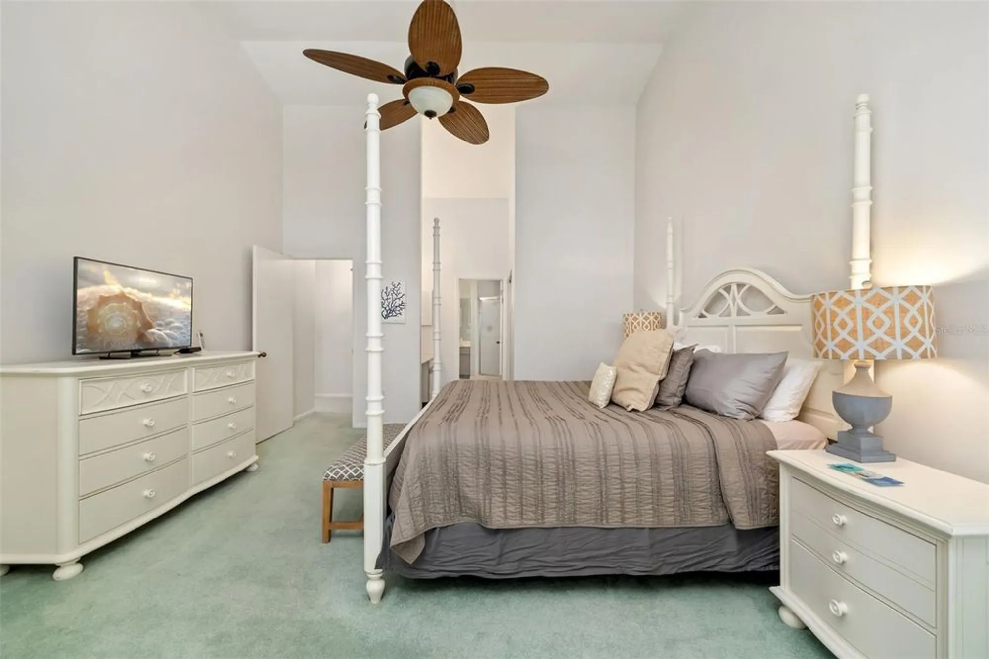 Property Slideshow image 33 of 58 | 5287 heron way 205, Sarasota, FL, 34231