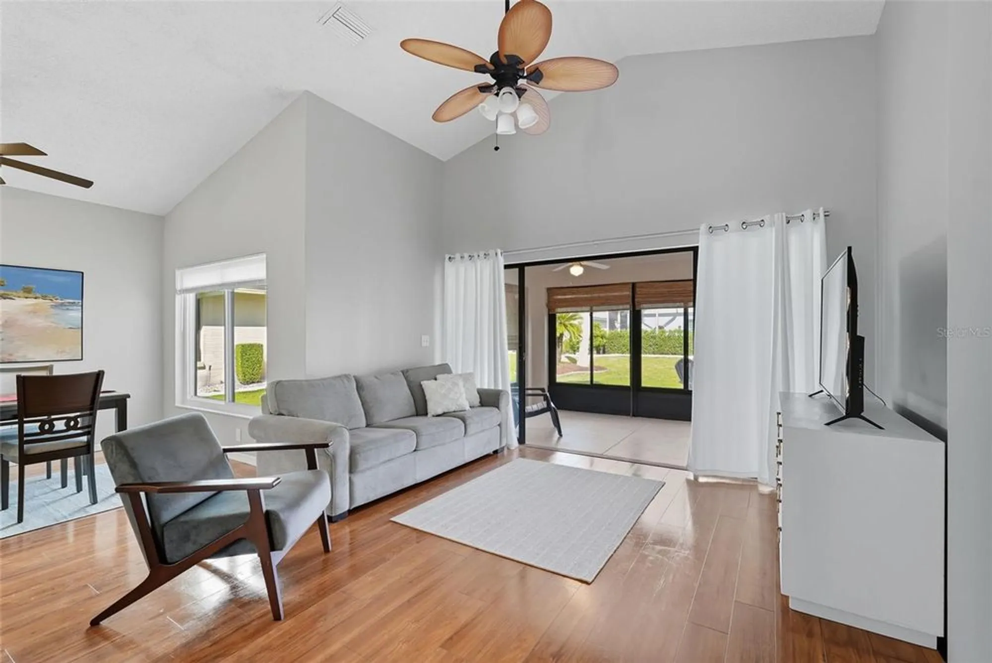 Property Slideshow image 12 of 32 | 1603 e del webb blvd, Sun City Center, FL, 33573