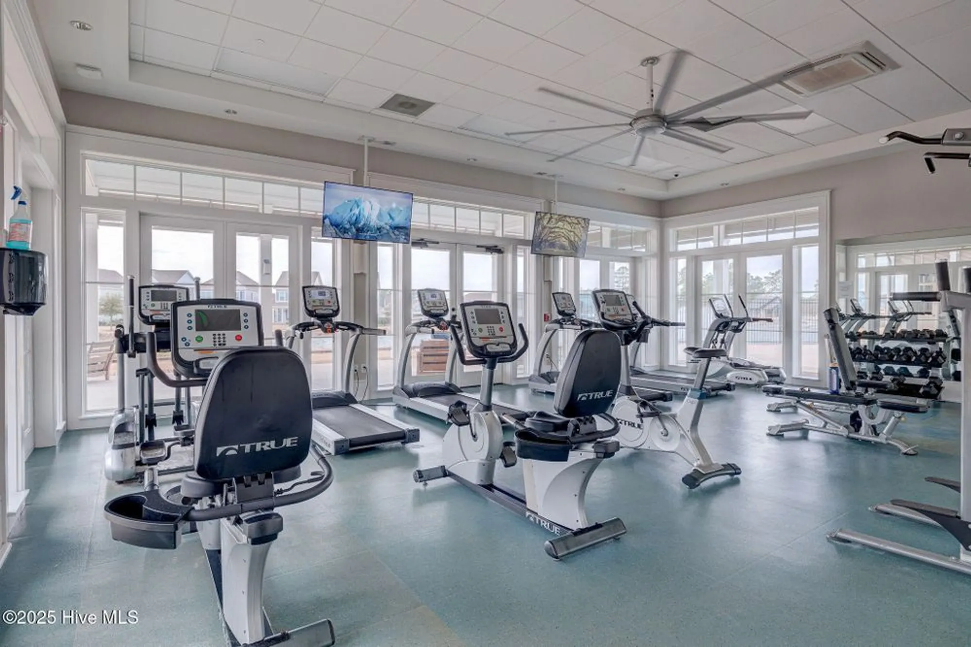 Property Slideshow image 67 of 109 | 1368 trisail ter, Wilmington, NC, 28412