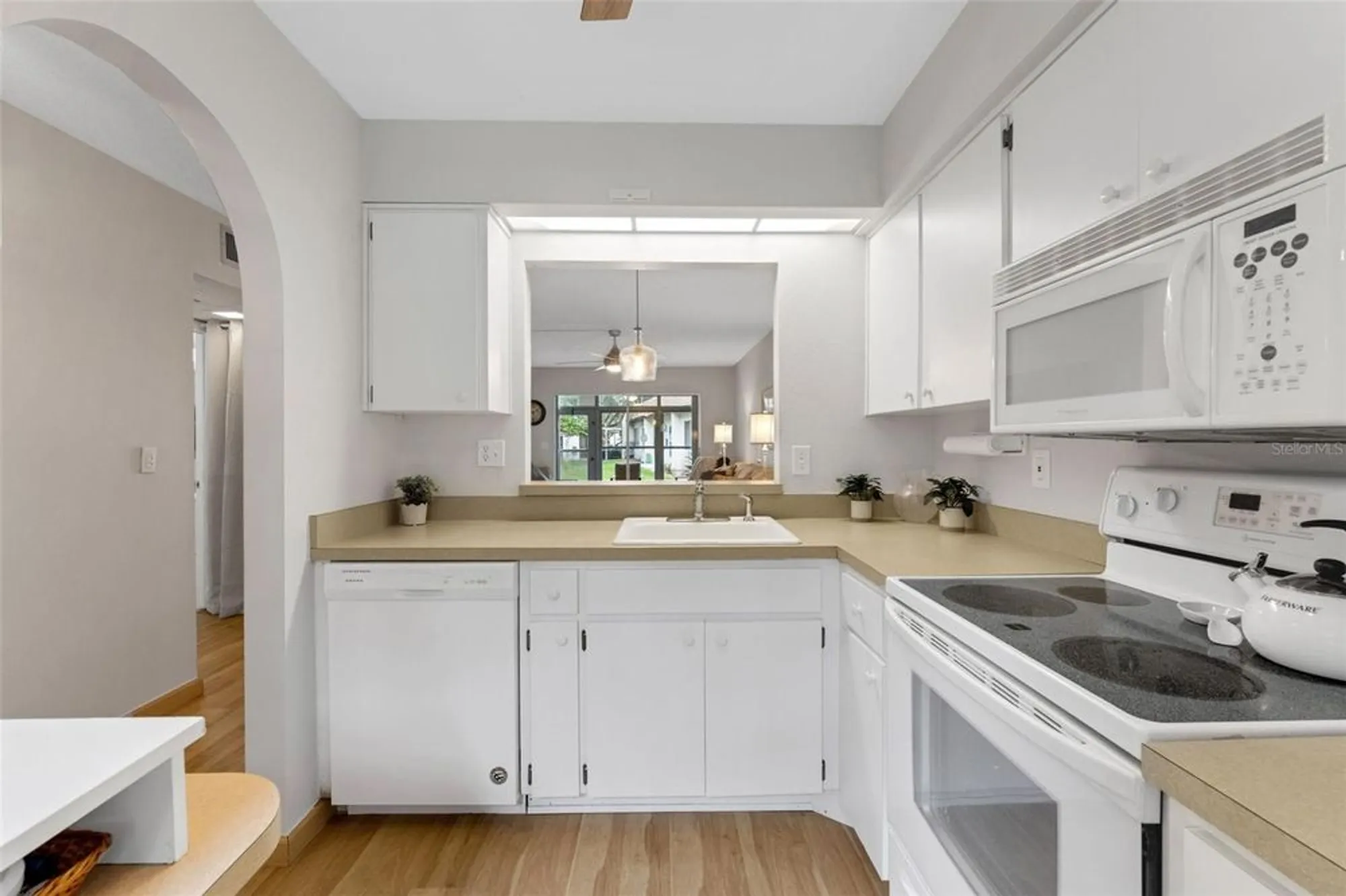 Property Slideshow image 12 of 78 | 3140 highlands blvd f, Palm Harbor, FL, 34684