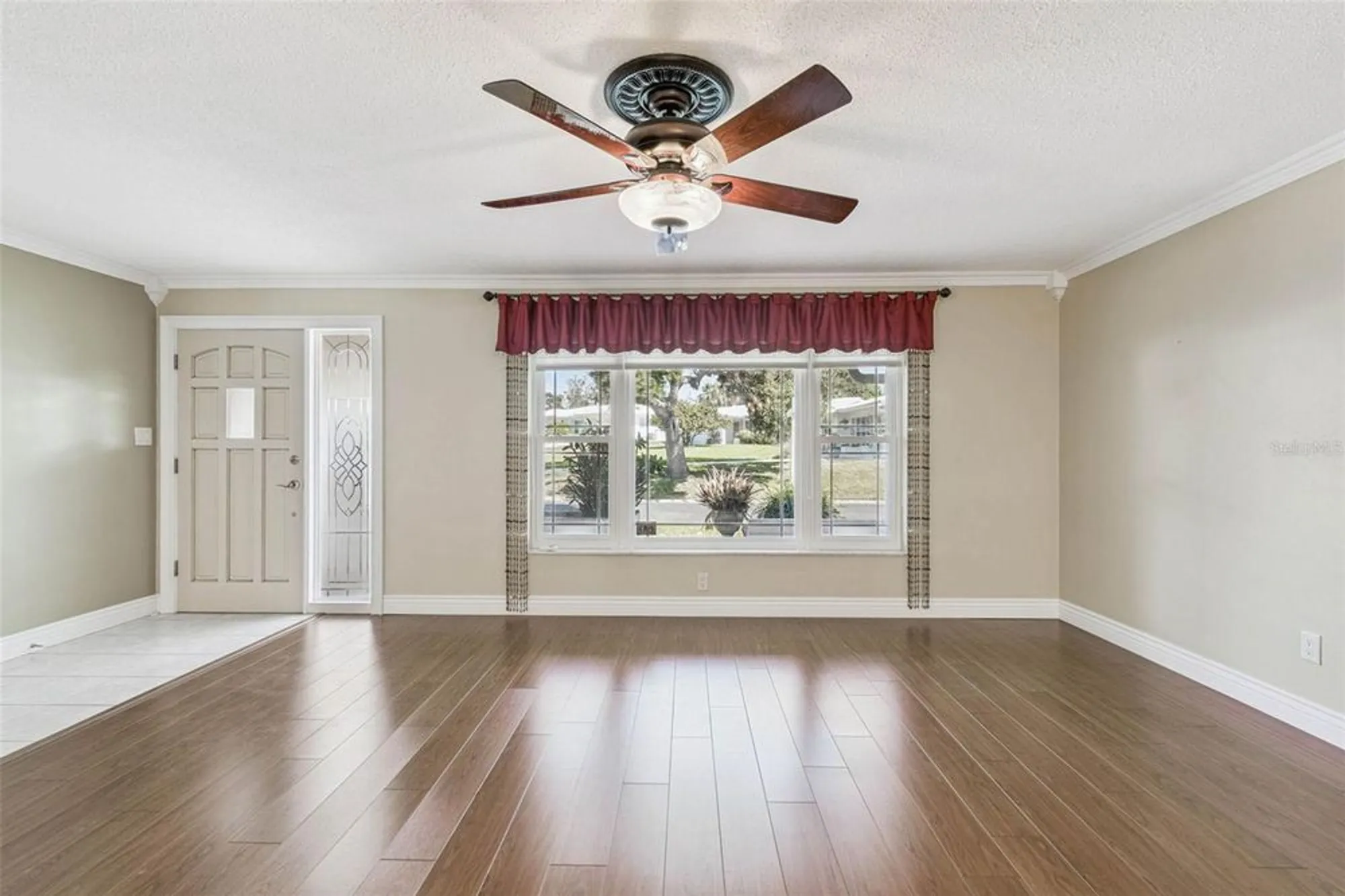 Property Slideshow image 4 of 31 | 9548 141st st, Seminole, FL, 33776