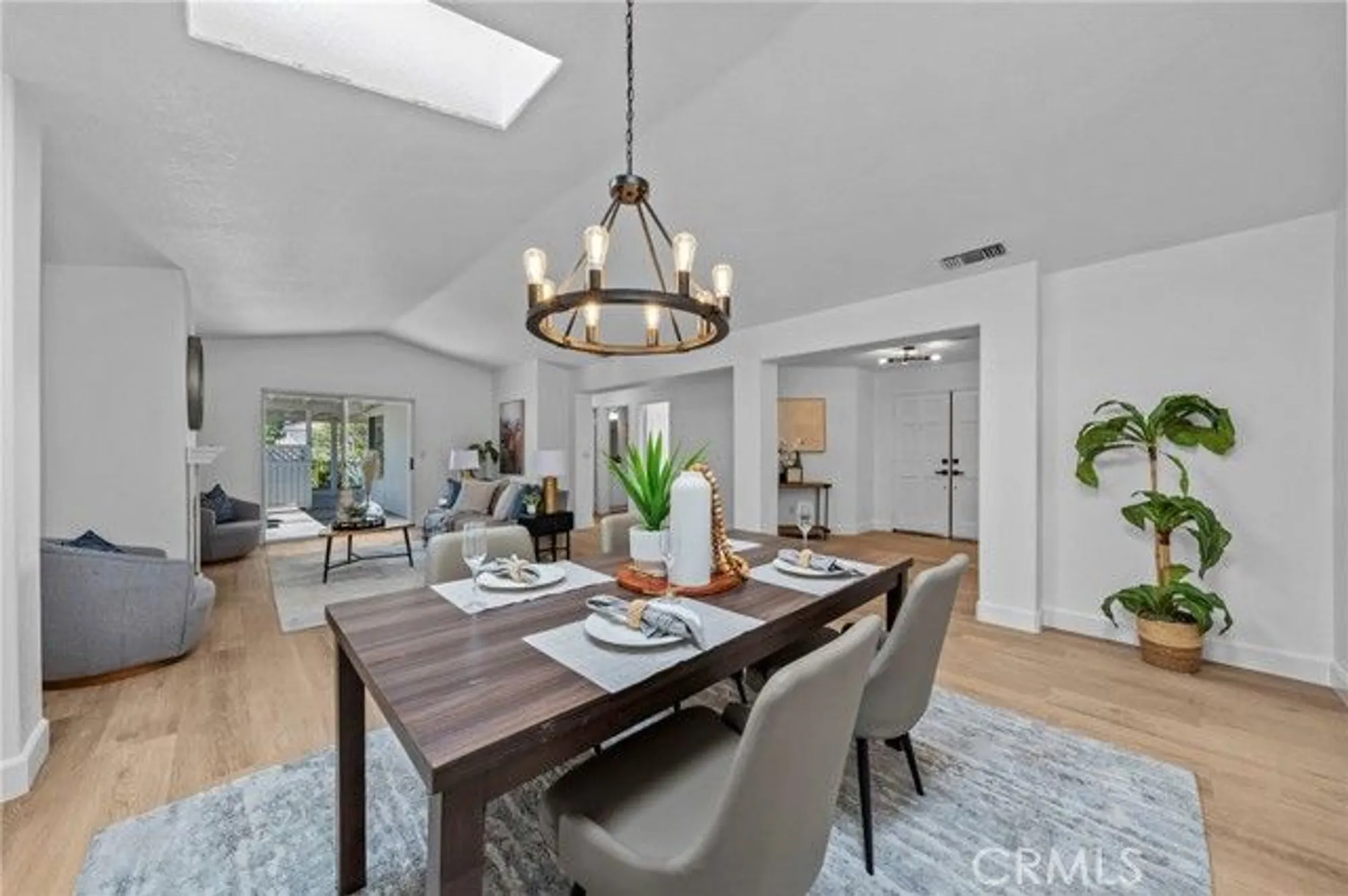 Property Slideshow image 6 of 46 | 40415 via francisco, Murrieta, CA, 92562