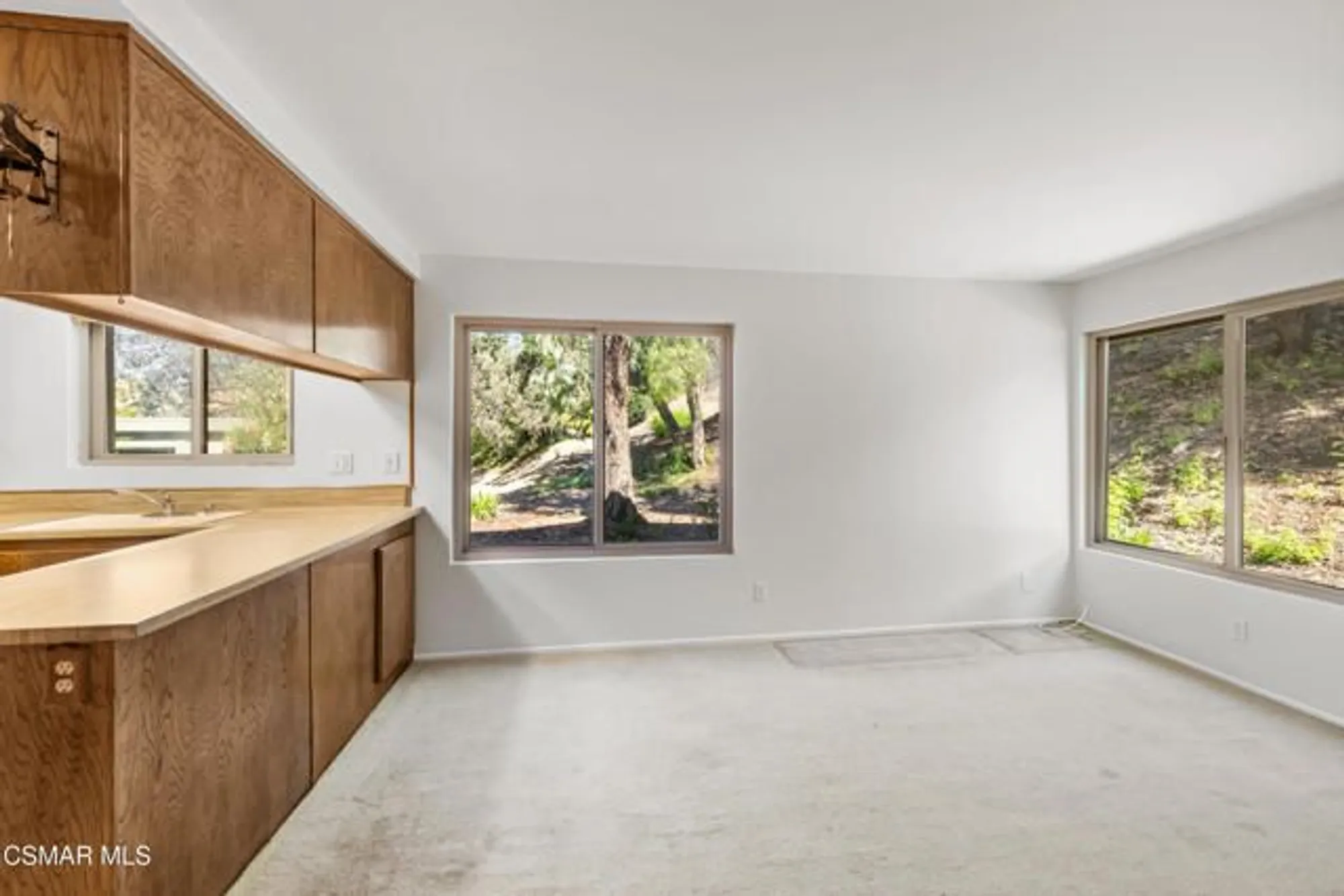 Property Slideshow image 16 of 62 | 224 oakleaf dr 105, Thousand Oaks, CA, 91360