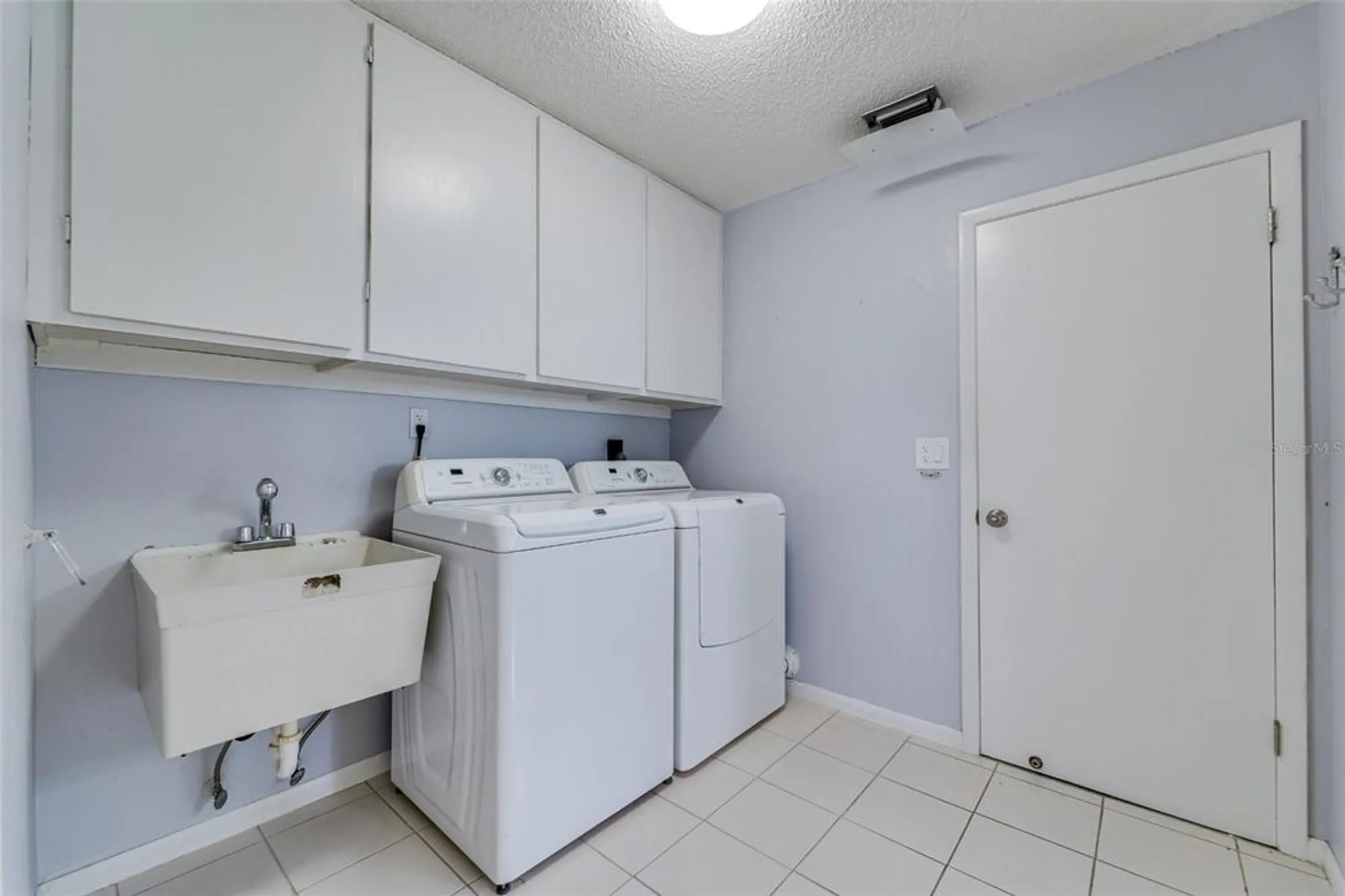 Property Slideshow image 41 of 72 | 9235 35th way n # 6, Pinellas Park, FL, 33782