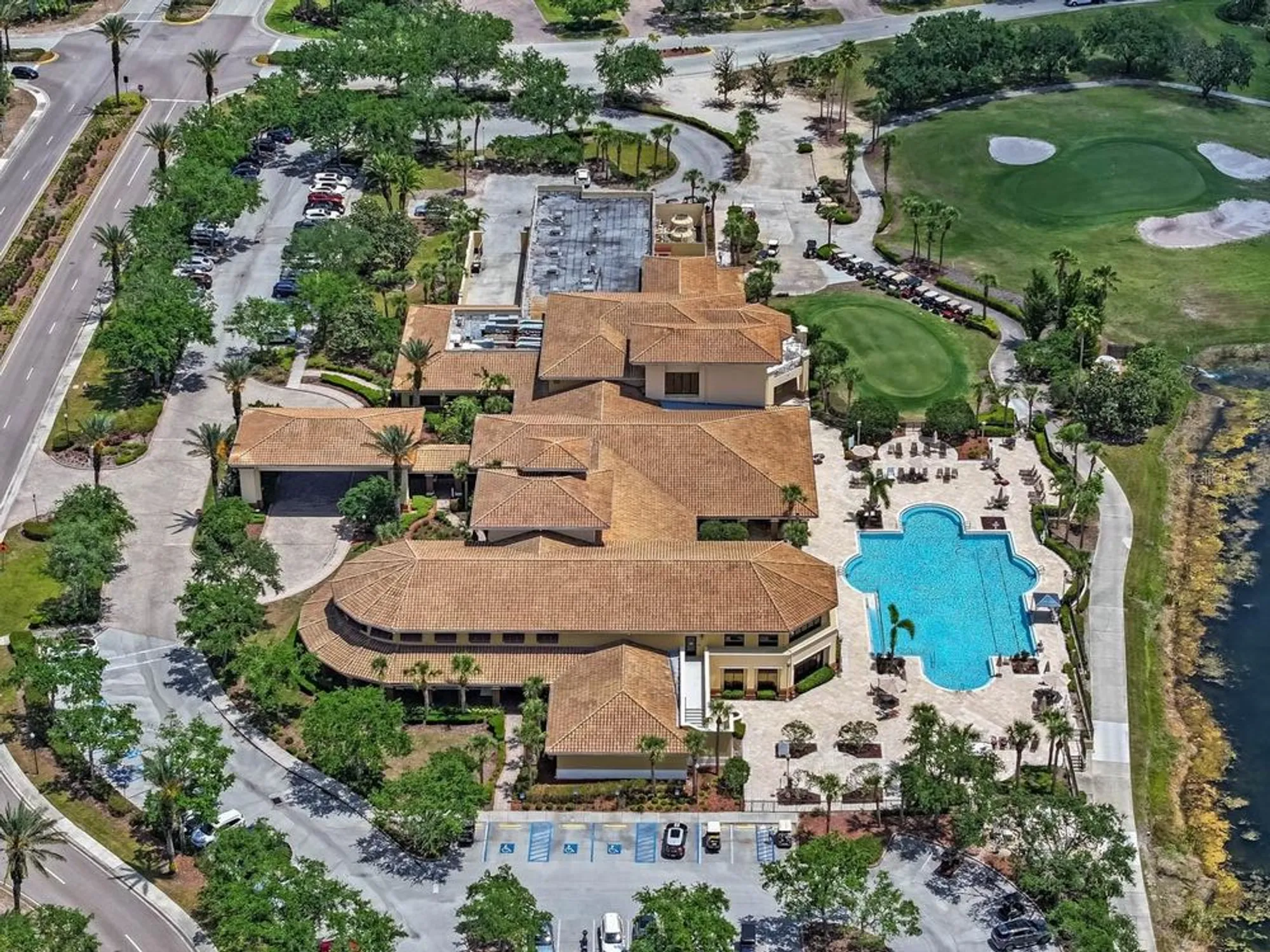 Property Slideshow image 46 of 52 | 1112 jasmine creek ct, Sun City Center, FL, 33573