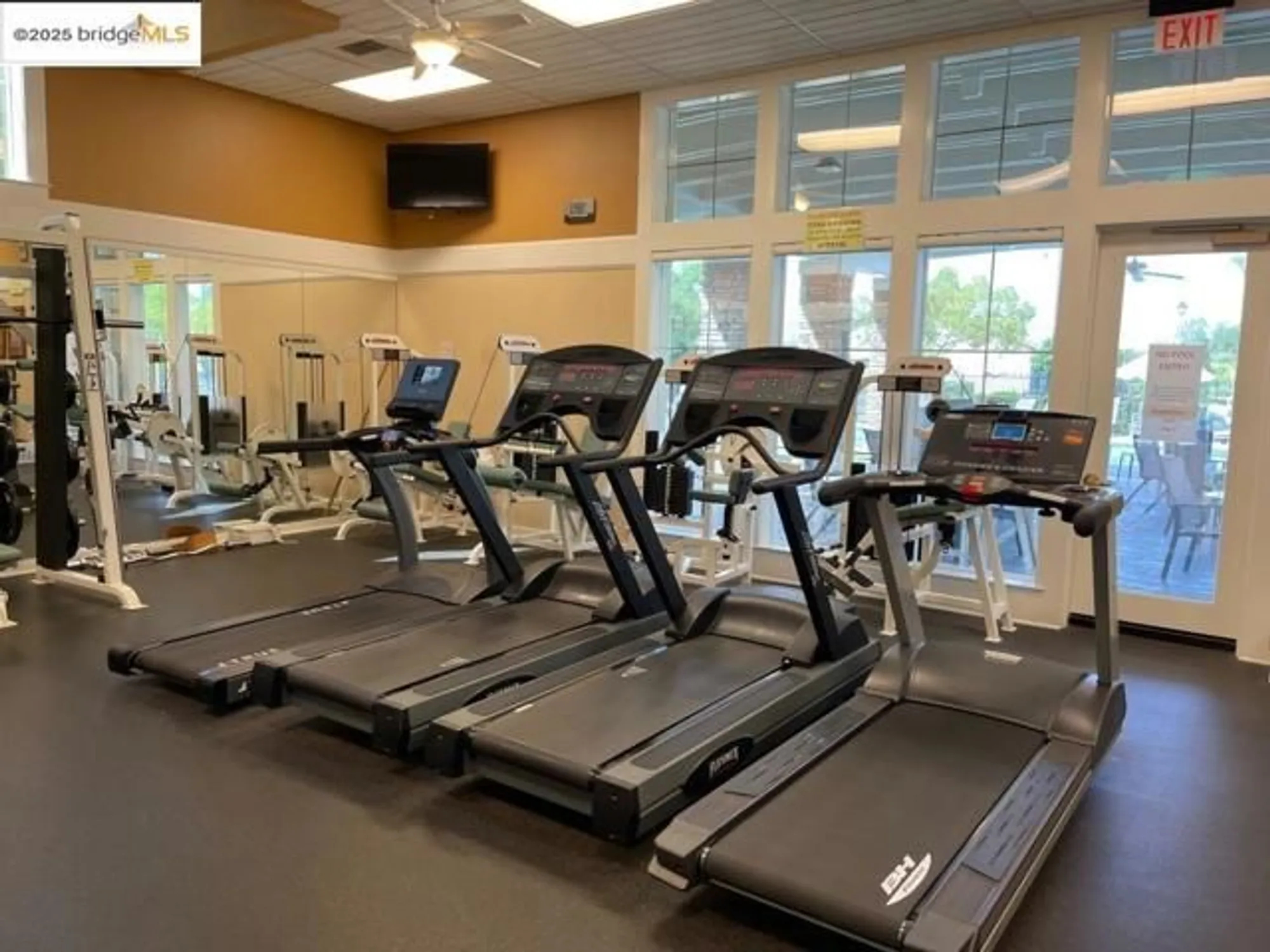 Property Slideshow image 29 of 33 | 1007 centennial dr, Brentwood, CA, 94513