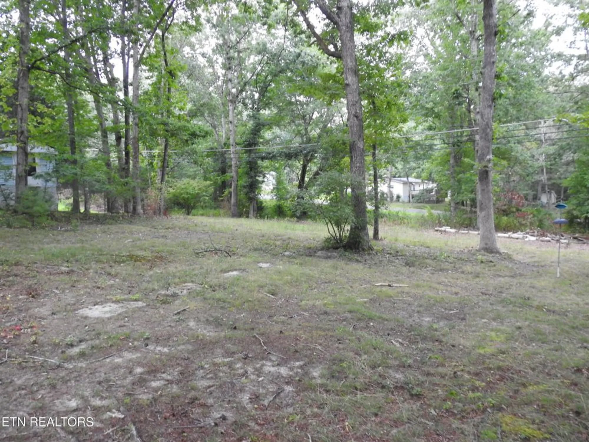 Property Slideshow image 16 of 42 | 244 rugby rd, Crossville, TN, 38558