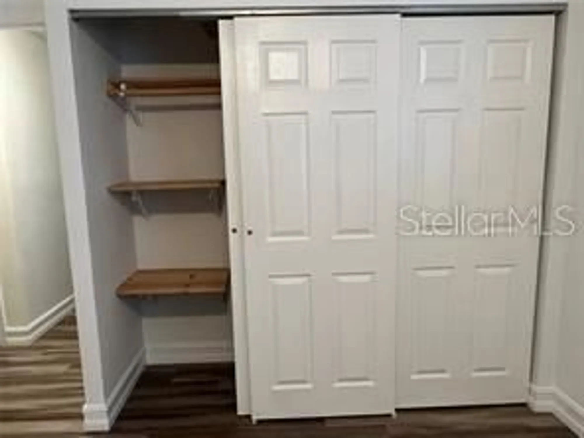 Property Slideshow image 13 of 50 | 401 dorchester pl apt 62, Sun City Center, FL, 33573