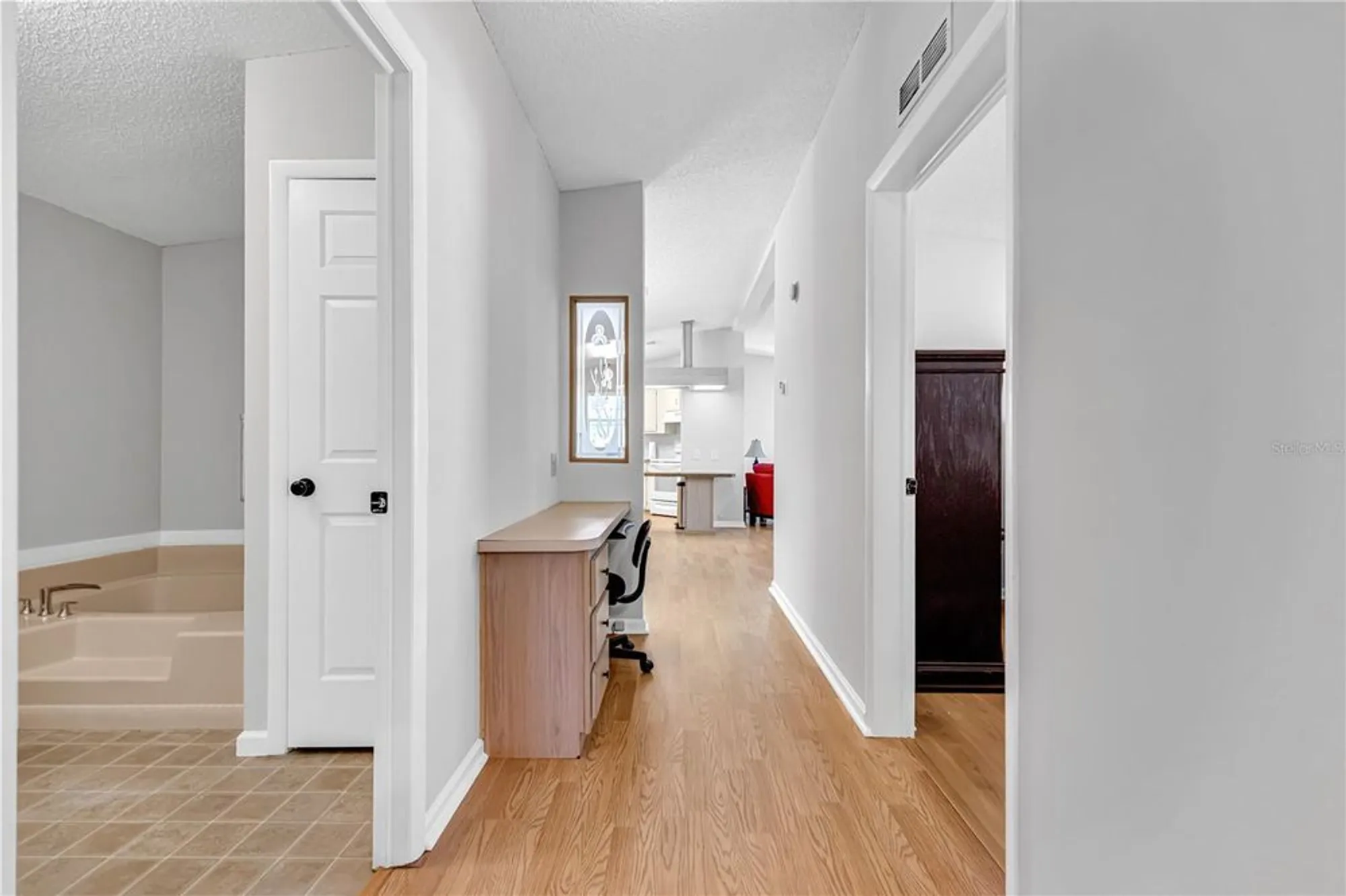 Property Slideshow image 25 of 41 | 1514 e schwartz blvd, Lady Lake, FL, 32159