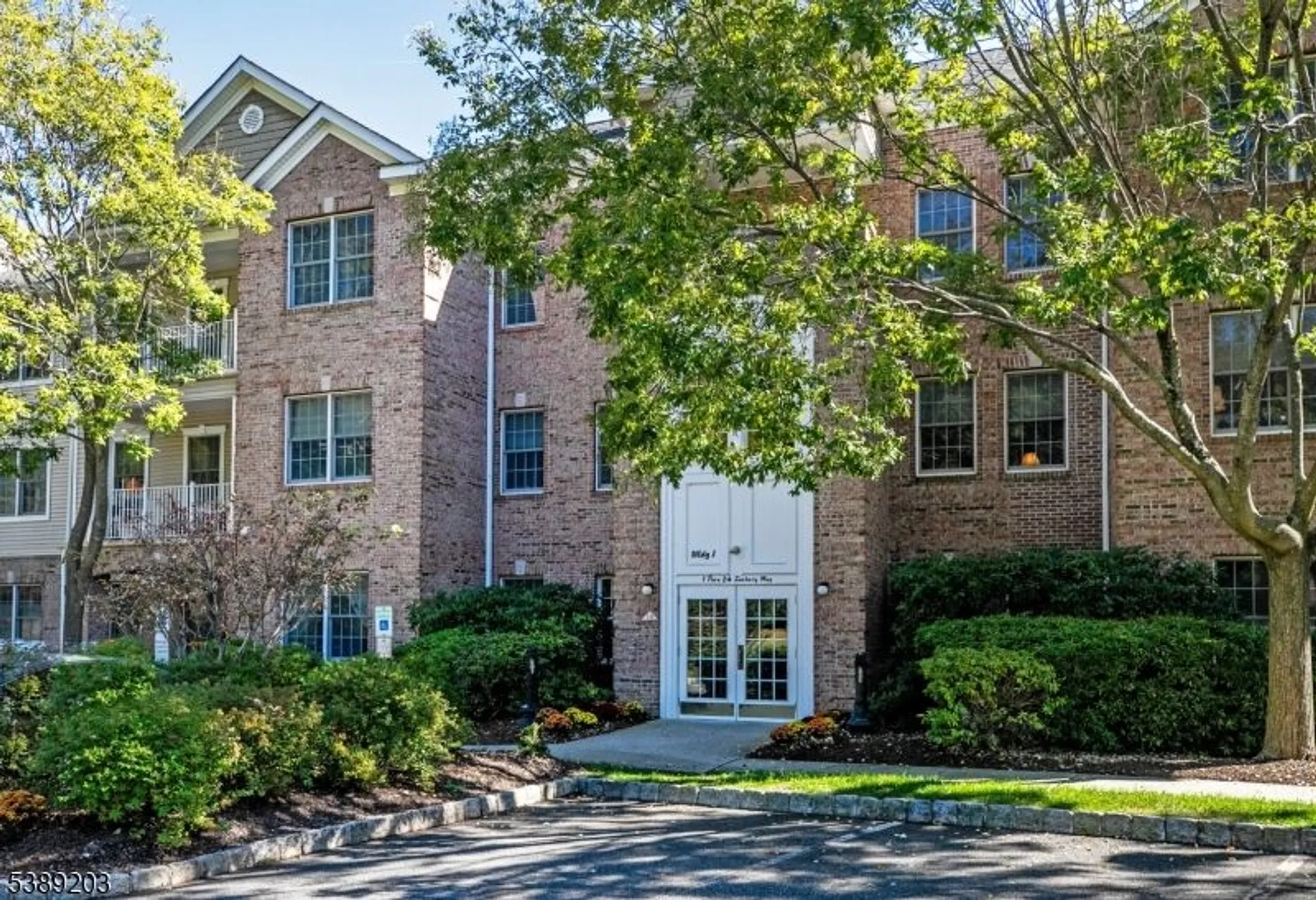 Property Slideshow image 26 of 32 | 11 zachary way, Mount Arlington, NJ, 07856