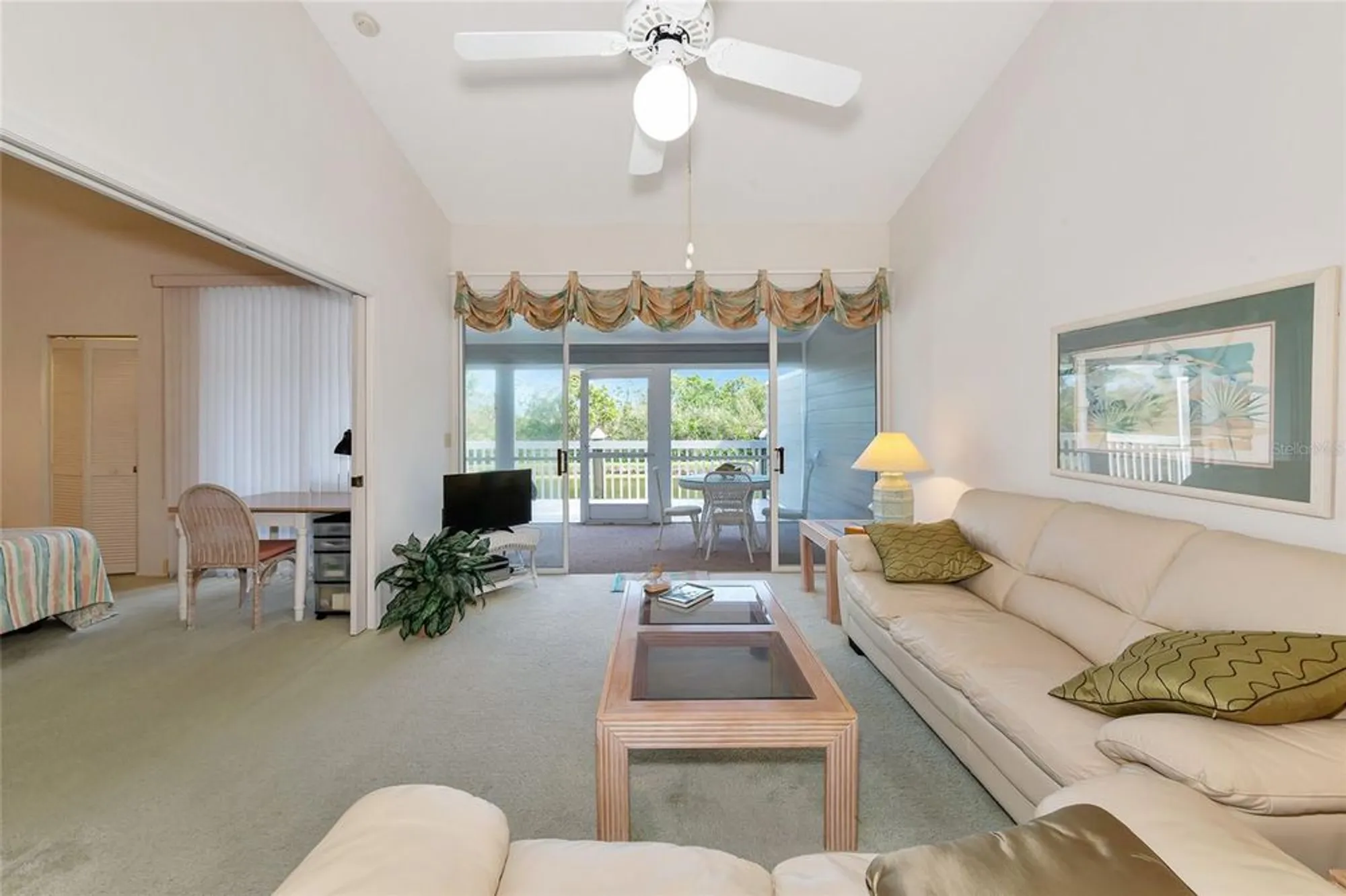 Property Slideshow image 11 of 62 | 1316 perico point cir, Bradenton, FL, 34209