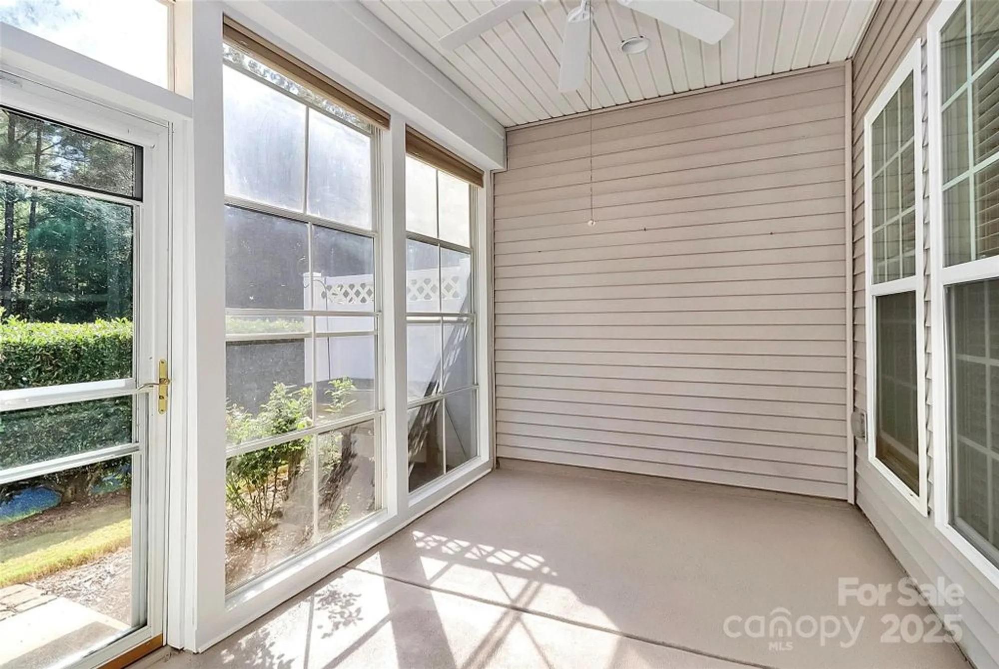 Property Slideshow image 15 of 48 | 911 lily magnolia ct, Fort Mill, SC, 29707