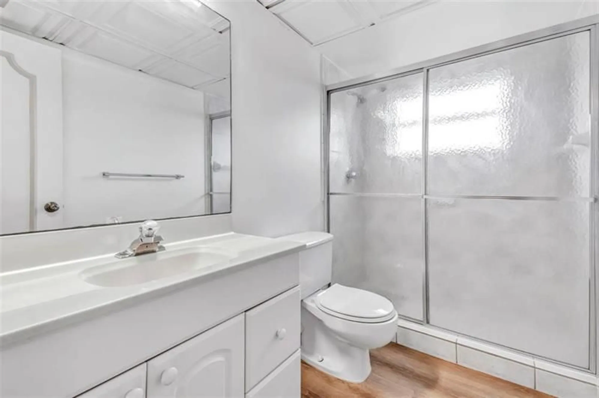 Property Slideshow image 9 of 18 | 3001 nw 46th ave 310, Lauderdale Lakes, FL, 33313