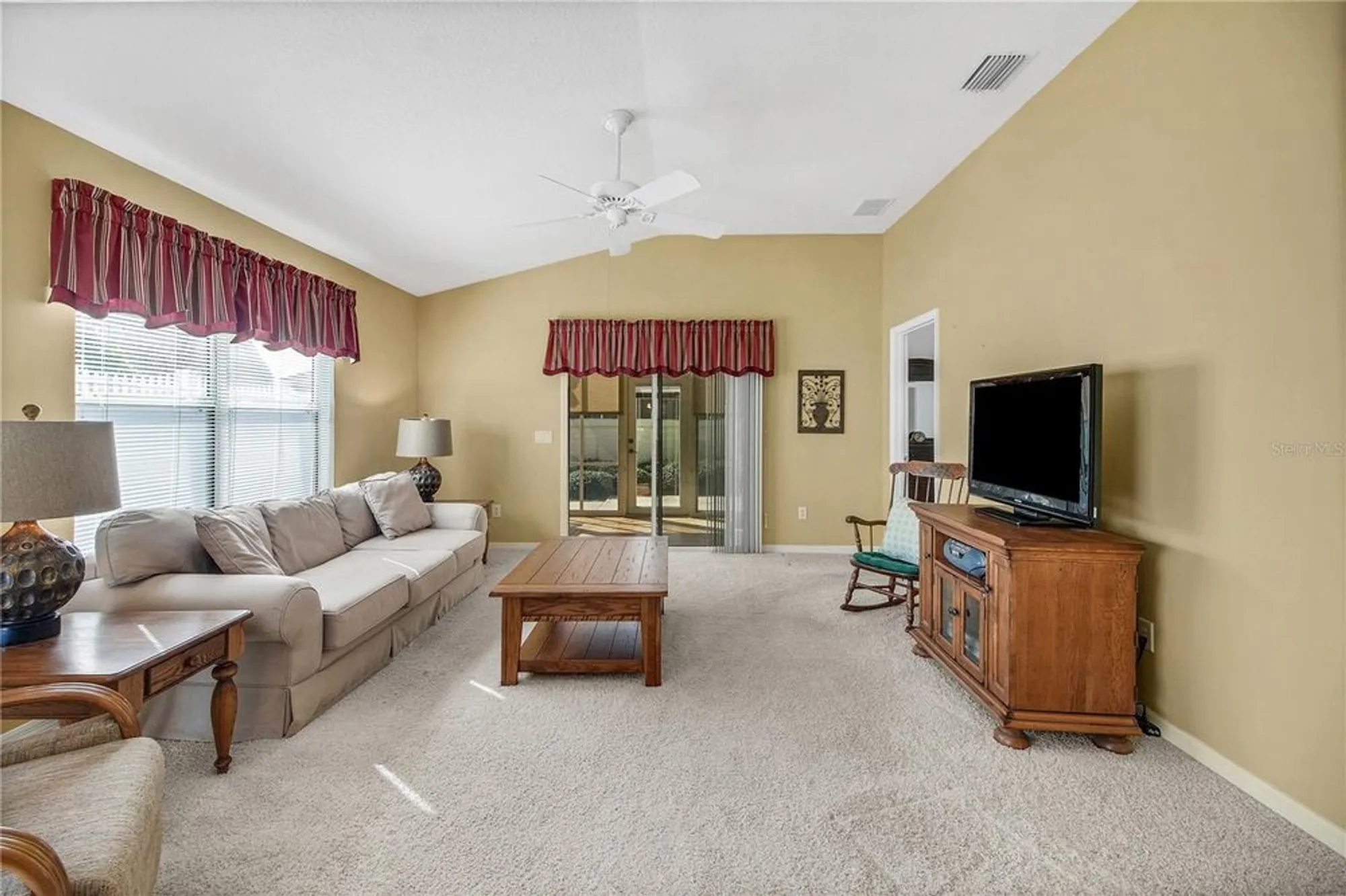 Property Slideshow image 10 of 45 | 438 grovewood pl, The Villages, FL, 32162