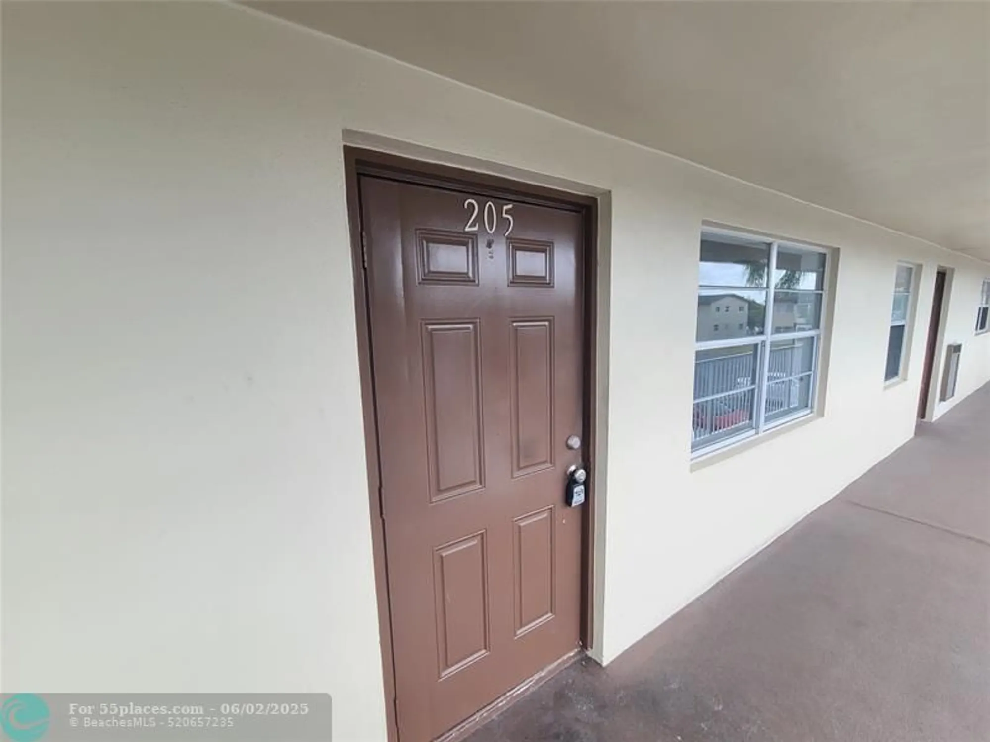 Property Slideshow image 2 of 11 | 550 nw 78th ter apt 205, Margate, FL, 33063