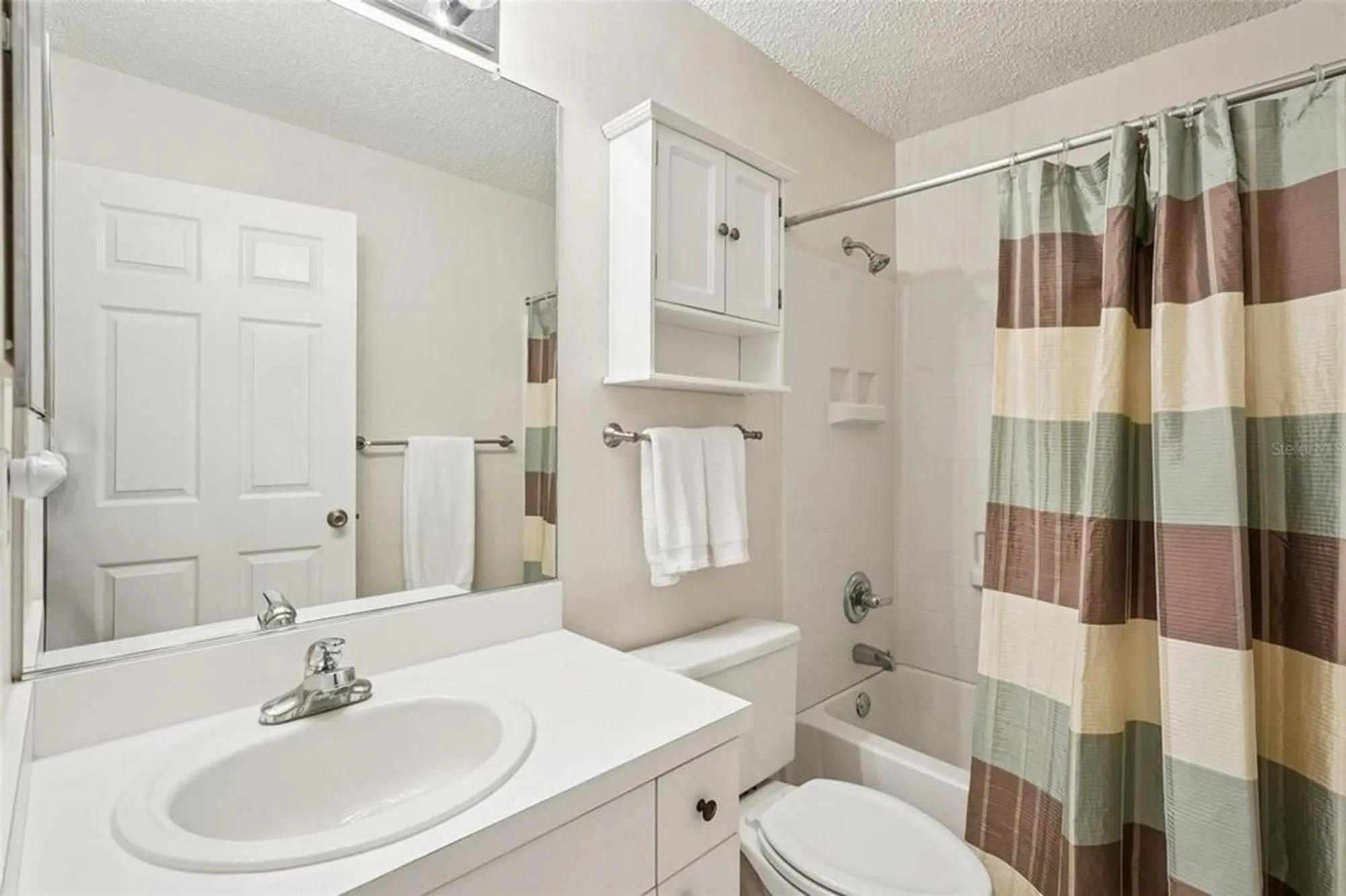 Property Slideshow image 24 of 57 | 2433 new haven cir, Sun City Center, FL, 33573