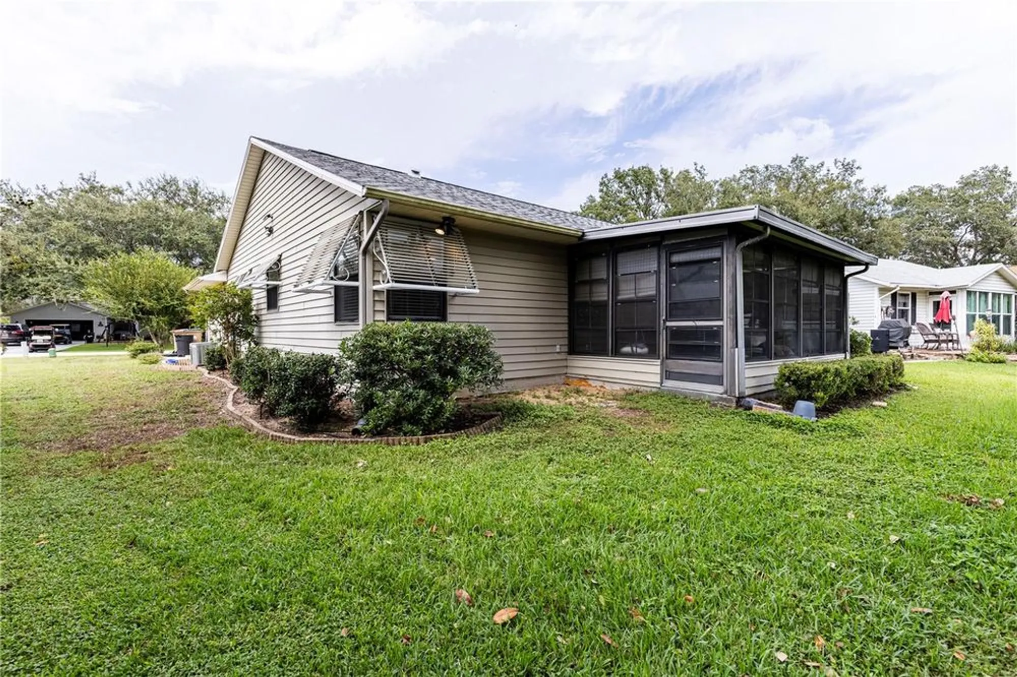 Property Slideshow image 28 of 33 | 803 dundee cir, Leesburg, FL, 34788