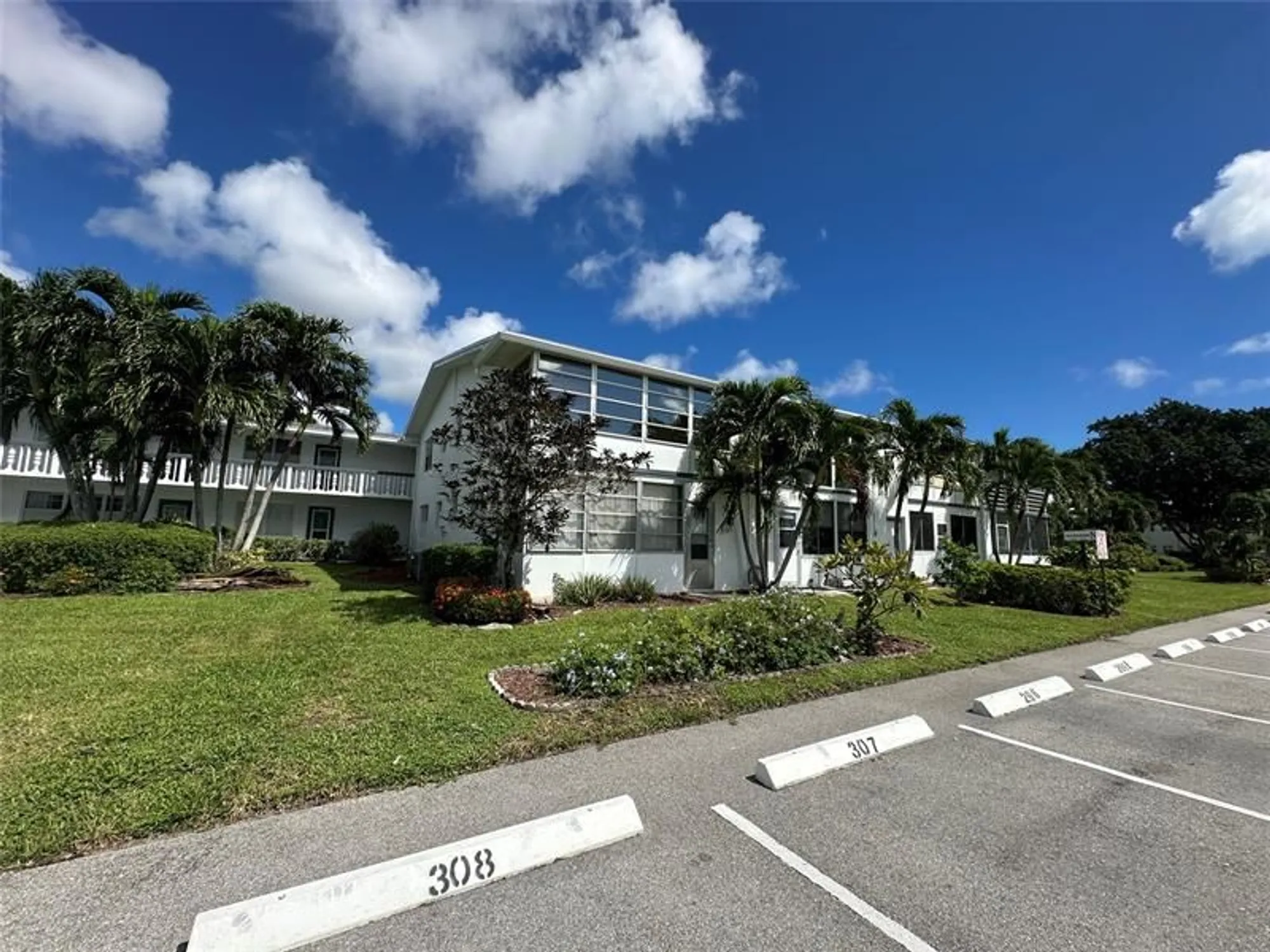 Property Slideshow image 25 of 61 | 289 markham n # 289, Deerfield Beach, FL, 33442