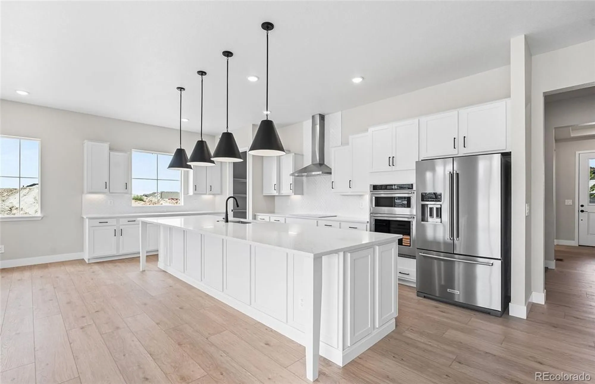 Property Slideshow image 6 of 45 | 8831 s quemoy st, Aurora, CO, 80016