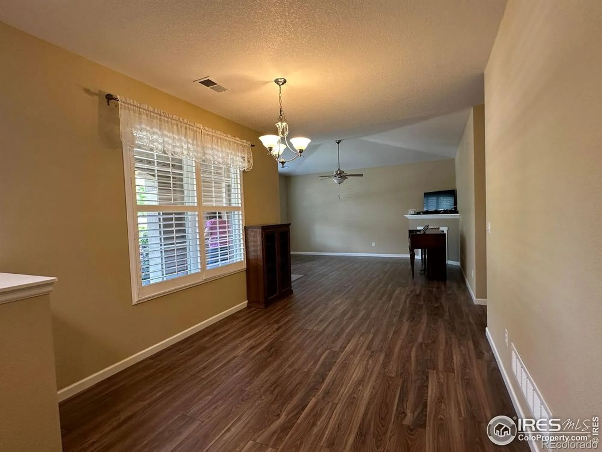 Property Slideshow image 11 of 40 | 1238 finch st, Loveland, CO, 80537