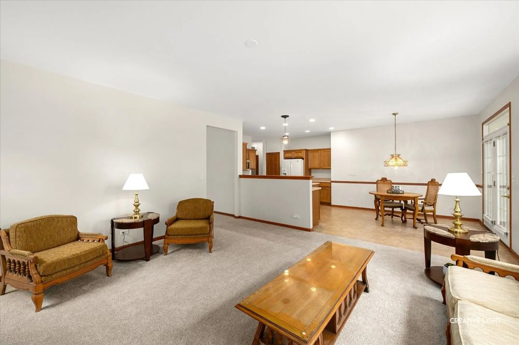 Property Slideshow image 15 of 25 | 790 bohannon cir, Oswego, IL, 60543