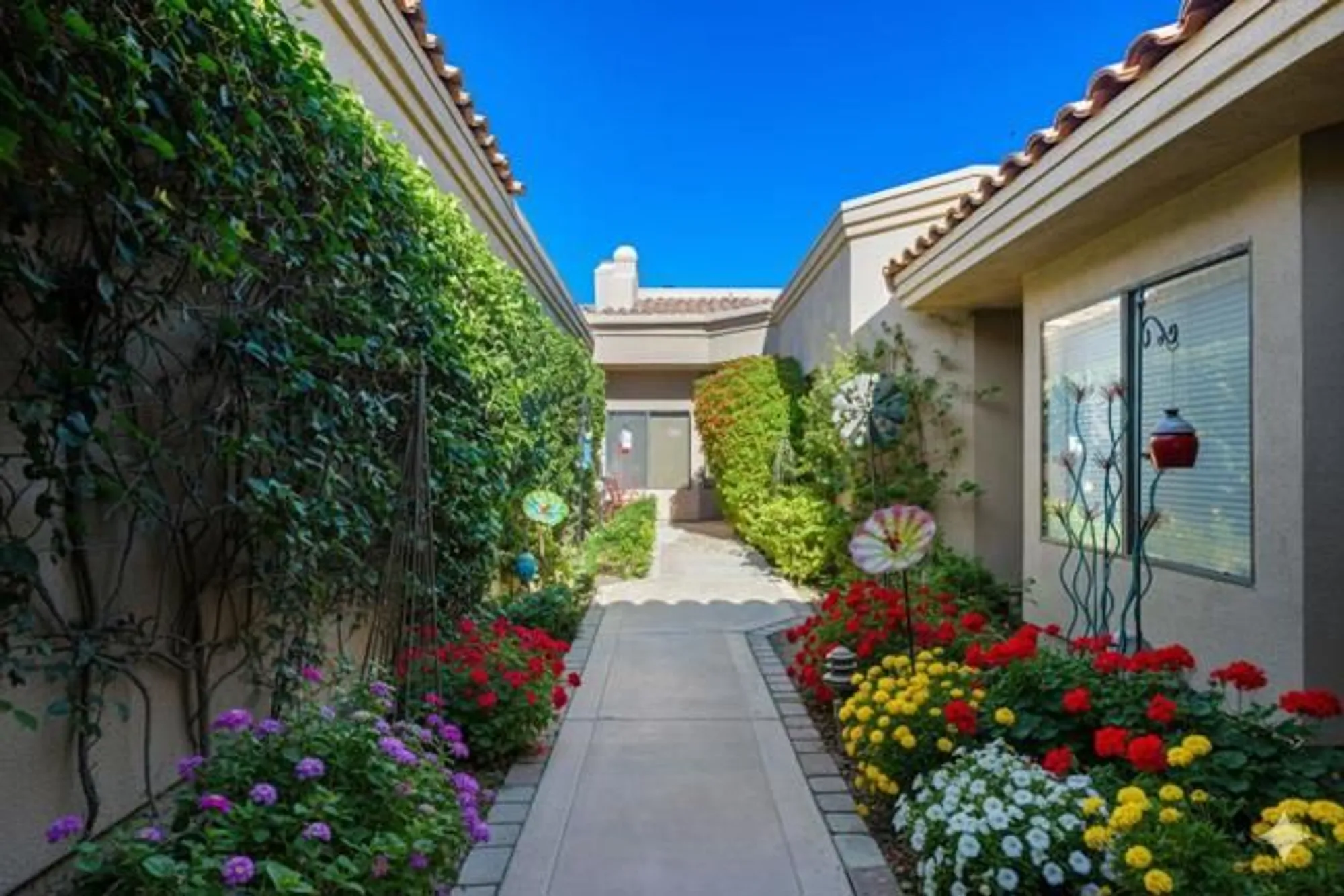 Property Slideshow image 9 of 44 | 54821 inverness way, La Quinta, CA, 92253