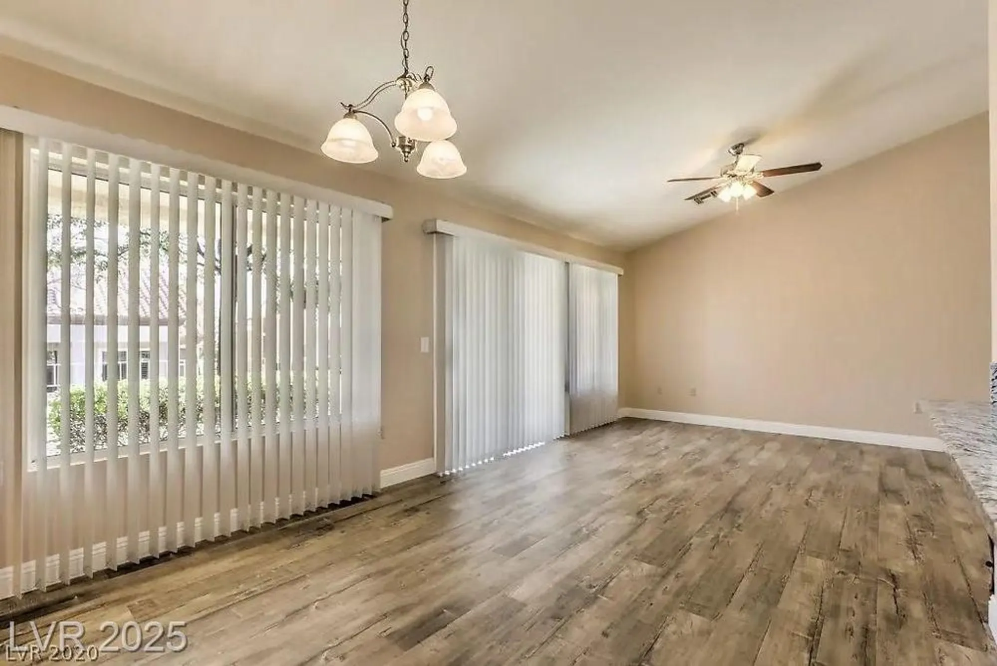 Property Slideshow image 3 of 12 | 2732 showcase dr, Las Vegas, NV, 89134