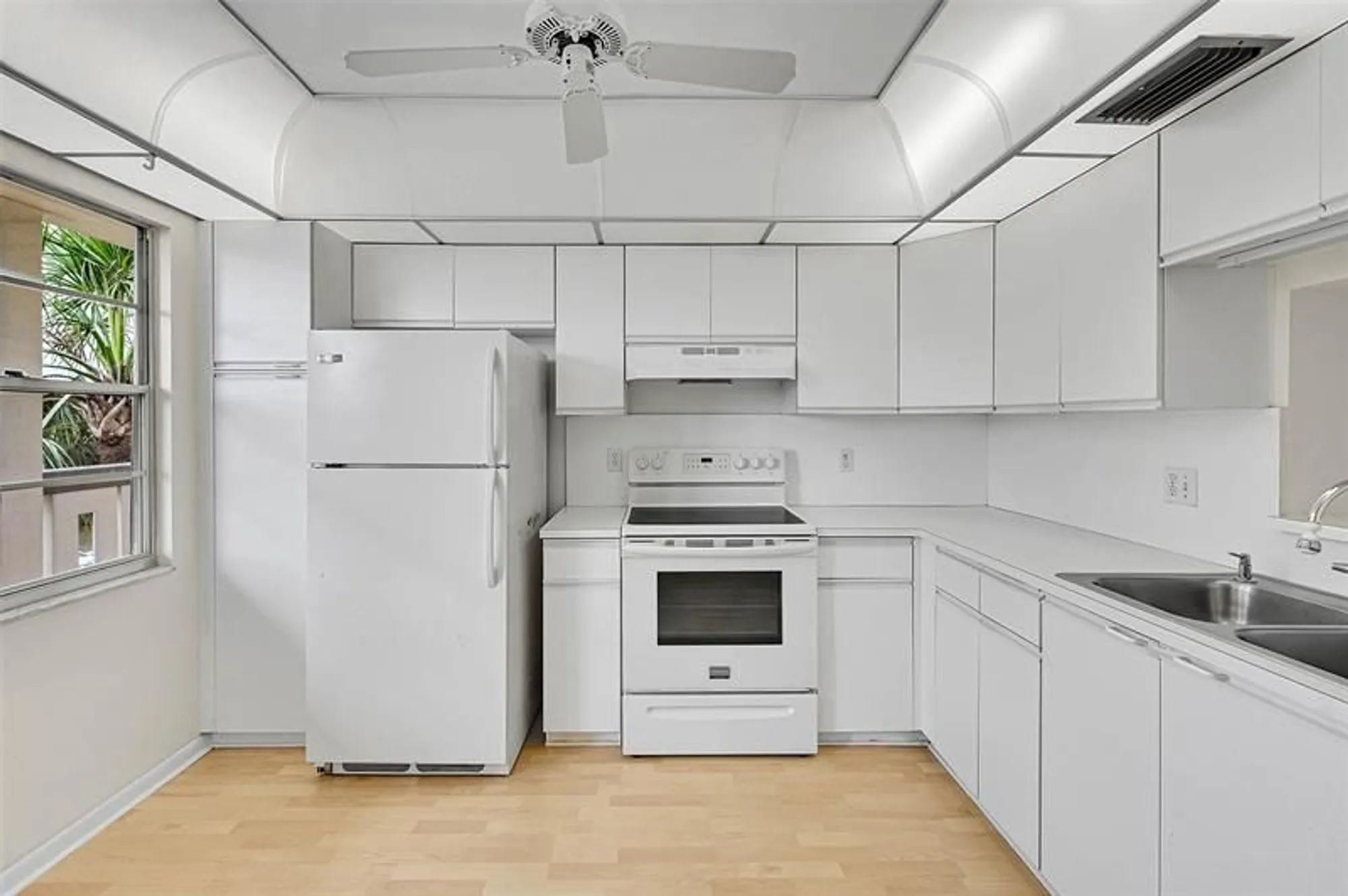 Property Slideshow image 4 of 42 | 1804 eleuthera pt e3, Coconut Creek, FL, 33066