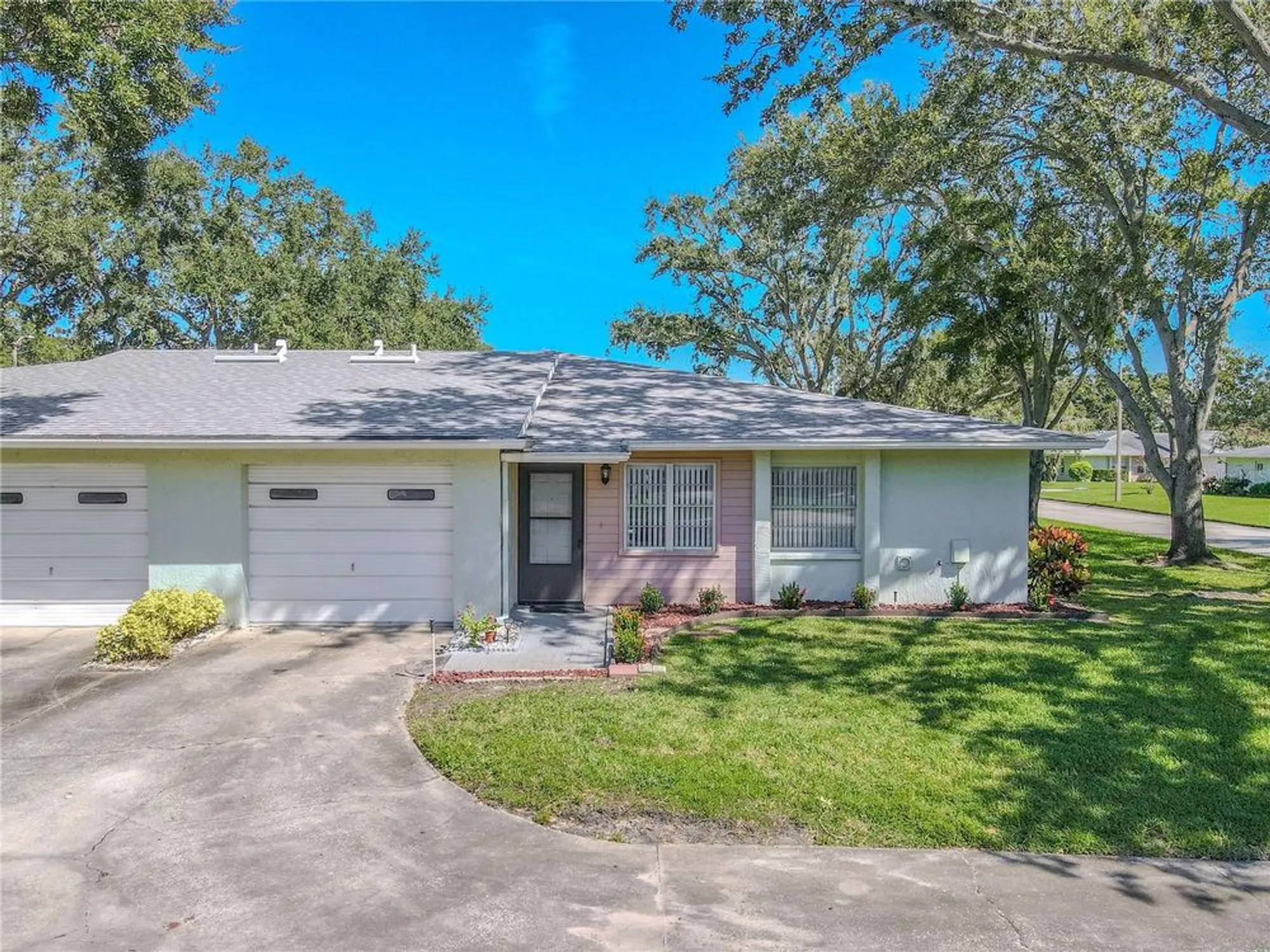 Property Slideshow image 23 of 28 | 1131 orange tree cir c, Palm Harbor, FL, 34684